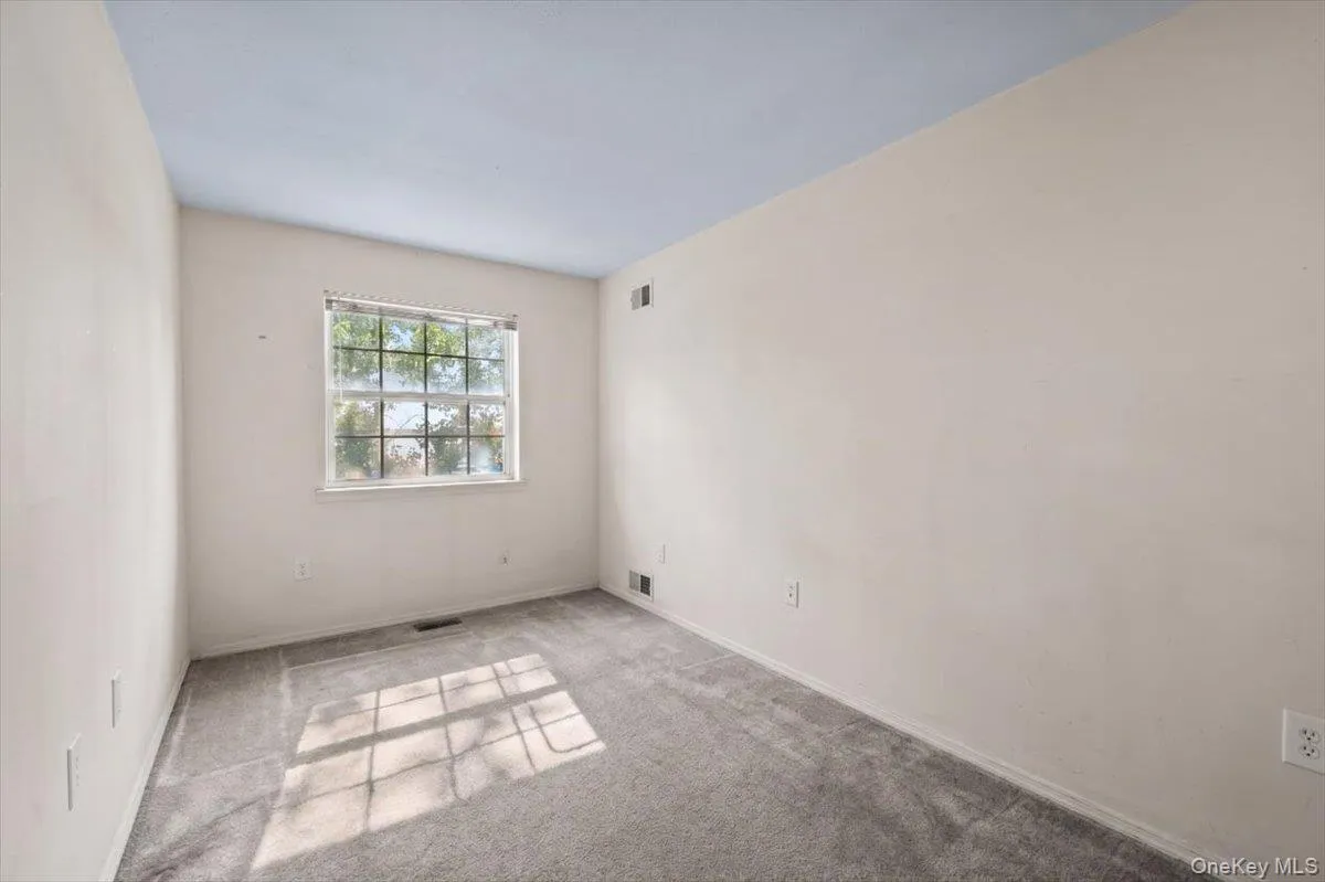56 Heron Lane, New York, NY, 3 Bedrooms Bedrooms, 5 Rooms Rooms,2 BathroomsBathrooms,Residential,For Rent,Heron,0,1045324 56 Heron Lane, New York, NY, 3 Bedrooms Bedrooms, 5 Rooms Rooms,2 BathroomsBathrooms,Residential,For Rent,Heron,0,1045324