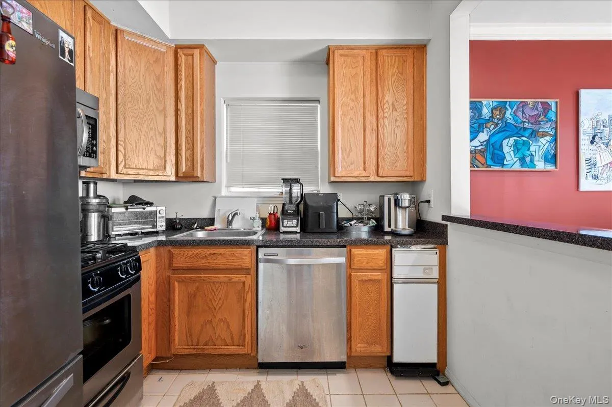 56 Heron Lane, New York, NY, 3 Bedrooms Bedrooms, 5 Rooms Rooms,2 BathroomsBathrooms,Residential,For Rent,Heron,0,1045324 56 Heron Lane, New York, NY, 3 Bedrooms Bedrooms, 5 Rooms Rooms,2 BathroomsBathrooms,Residential,For Rent,Heron,0,1045324