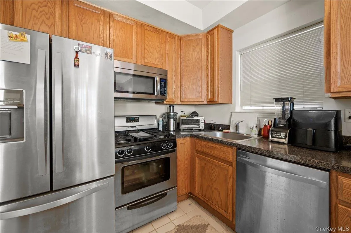 56 Heron Lane, New York, NY, 3 Bedrooms Bedrooms, 5 Rooms Rooms,2 BathroomsBathrooms,Residential,For Rent,Heron,0,1045324 56 Heron Lane, New York, NY, 3 Bedrooms Bedrooms, 5 Rooms Rooms,2 BathroomsBathrooms,Residential,For Rent,Heron,0,1045324