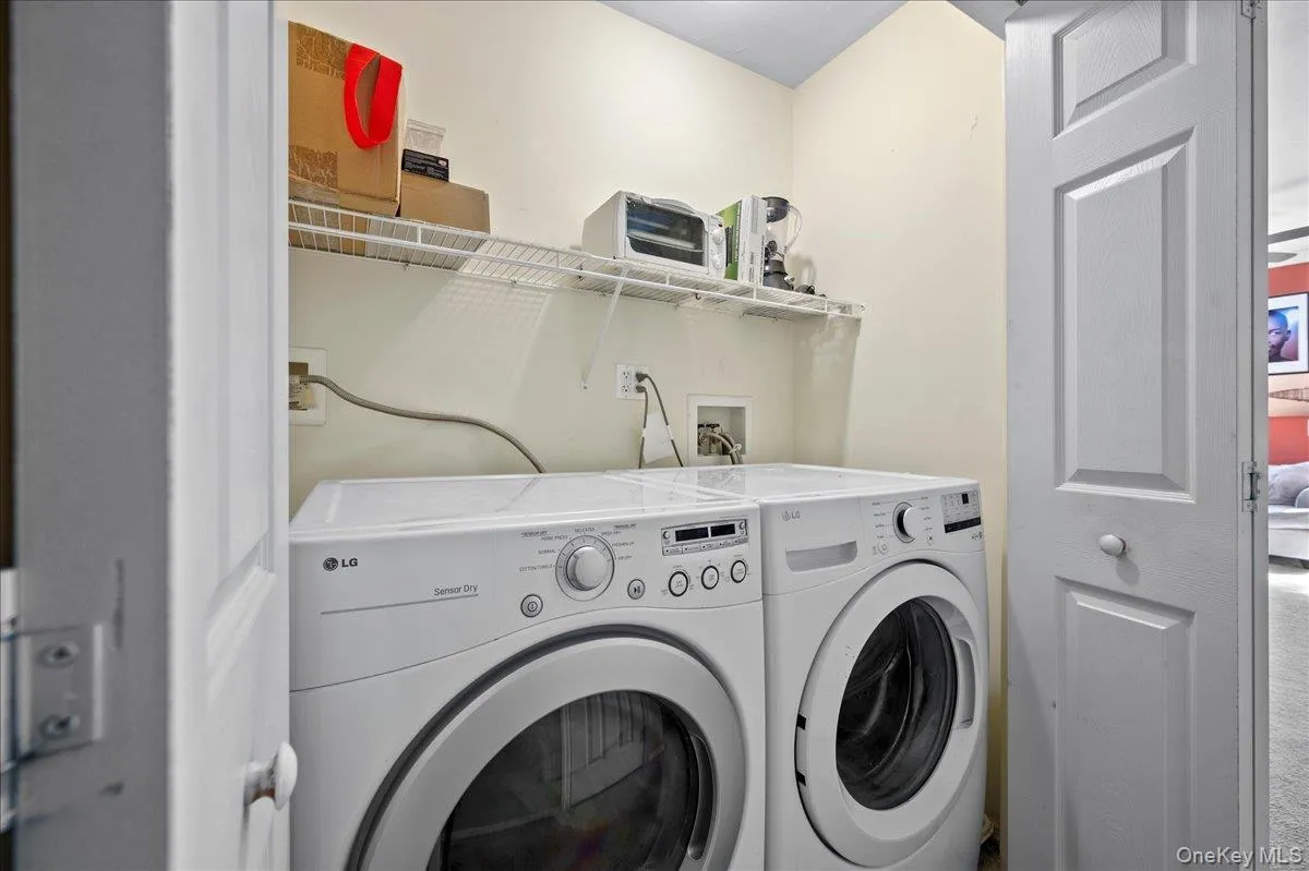 56 Heron Lane, New York, NY, 3 Bedrooms Bedrooms, 5 Rooms Rooms,2 BathroomsBathrooms,Residential,For Rent,Heron,0,1045324 56 Heron Lane, New York, NY, 3 Bedrooms Bedrooms, 5 Rooms Rooms,2 BathroomsBathrooms,Residential,For Rent,Heron,0,1045324