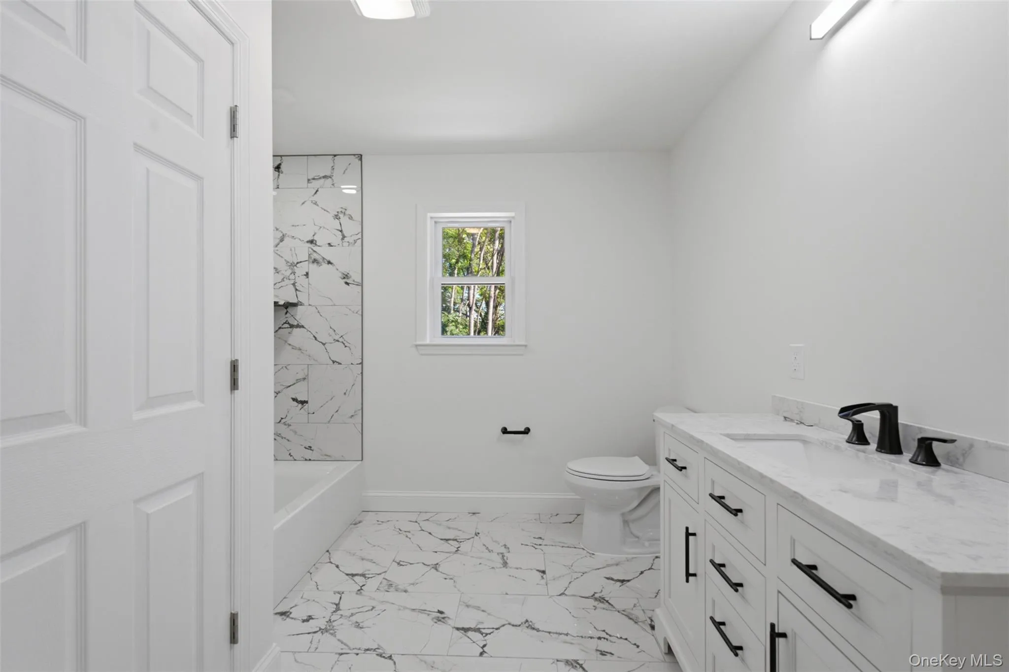 Middle Hall bathroom Middle Hall bathroom