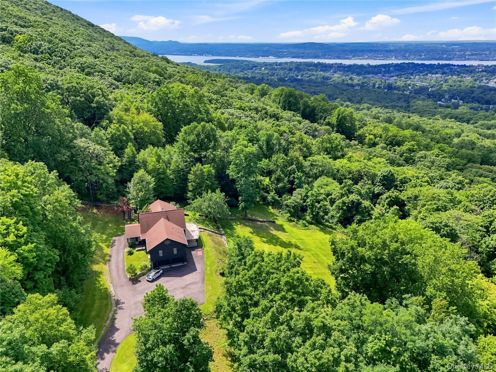 36 Blue Grass Lane, Beacon, NY, 4 Bedrooms Bedrooms, 14 Rooms Rooms,3 BathroomsBathrooms,Residential,For Rent,Blue Grass,0,1045332 36 Blue Grass Lane, Beacon, NY, 4 Bedrooms Bedrooms, 14 Rooms Rooms,3 BathroomsBathrooms,Residential,For Rent,Blue Grass,0,1045332