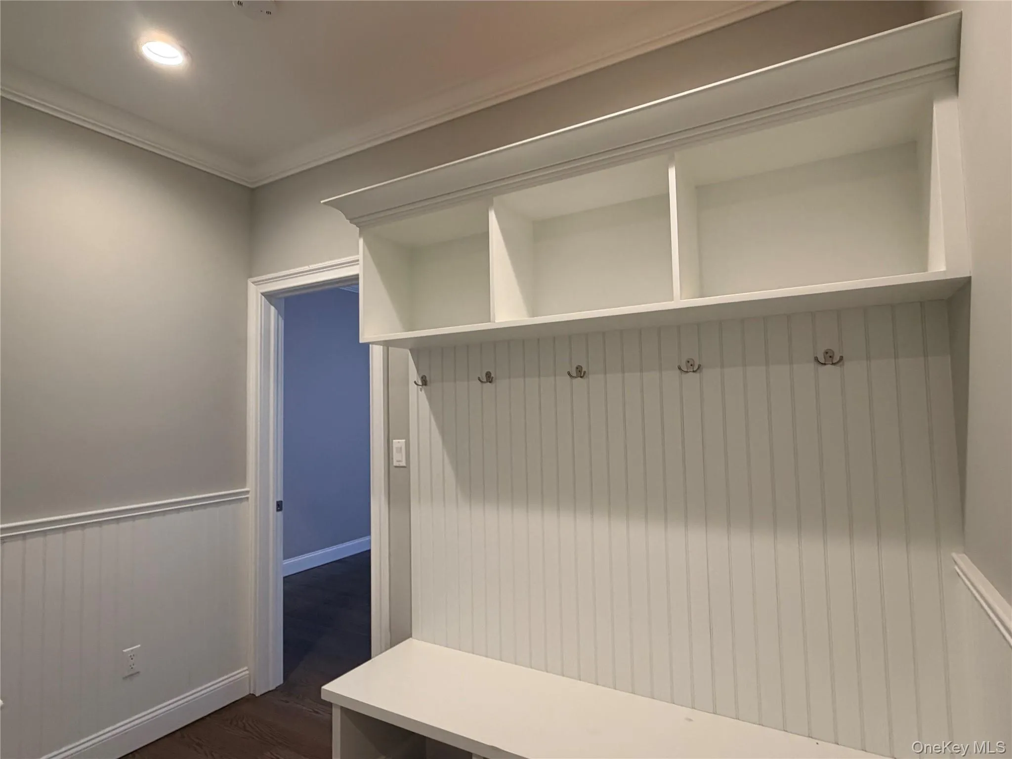 28 E Fern Dr, Oyster Bay, NY, 5 Bedrooms Bedrooms, 12 Rooms Rooms,4 BathroomsBathrooms,Residential Lease,For Rent,E Fern Dr,0,1045334 28 E Fern Dr, Oyster Bay, NY, 5 Bedrooms Bedrooms, 12 Rooms Rooms,4 BathroomsBathrooms,Residential Lease,For Rent,E Fern Dr,0,1045334
