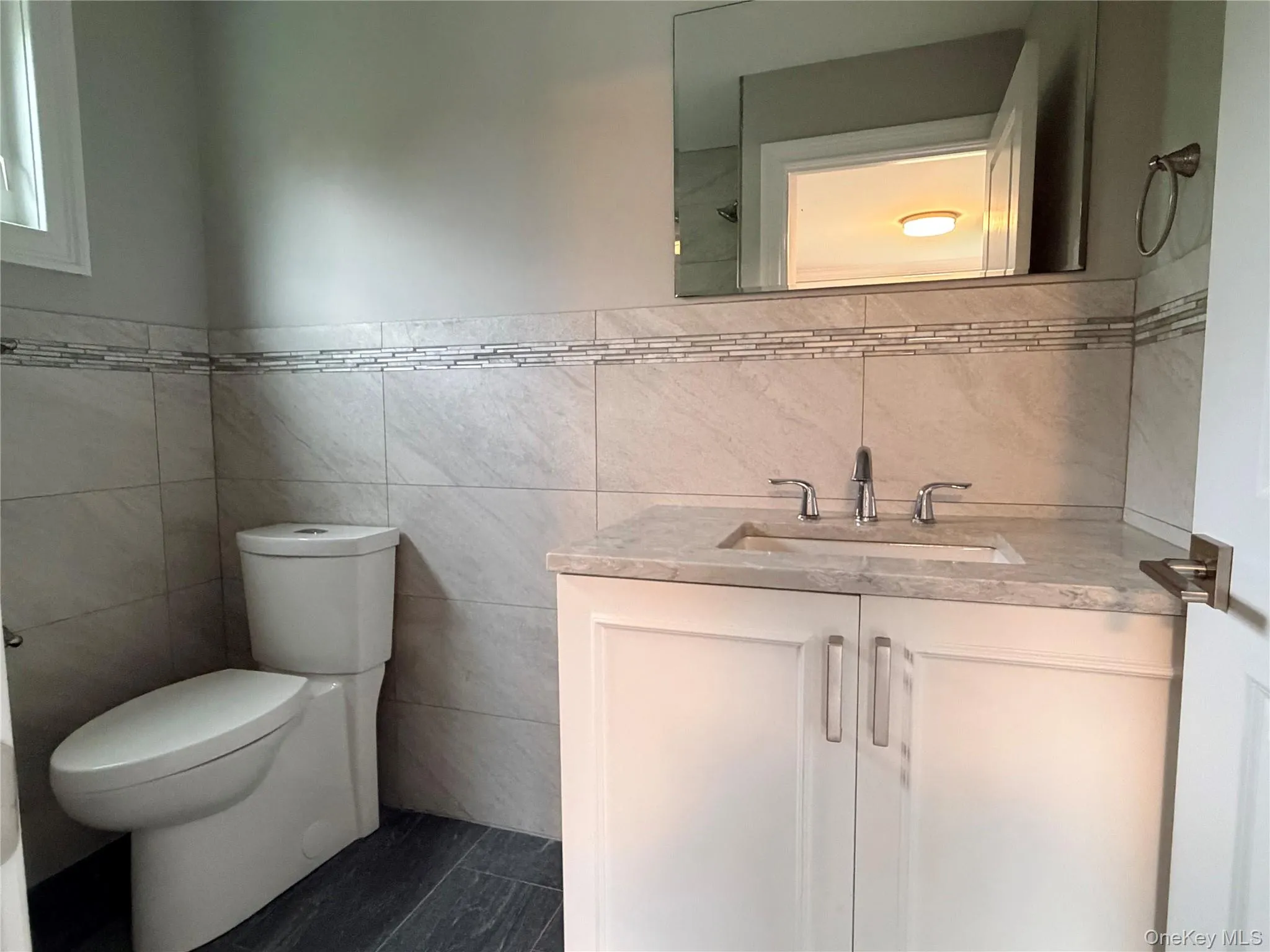 28 E Fern Dr, Oyster Bay, NY, 5 Bedrooms Bedrooms, 12 Rooms Rooms,4 BathroomsBathrooms,Residential Lease,For Rent,E Fern Dr,0,1045334 28 E Fern Dr, Oyster Bay, NY, 5 Bedrooms Bedrooms, 12 Rooms Rooms,4 BathroomsBathrooms,Residential Lease,For Rent,E Fern Dr,0,1045334