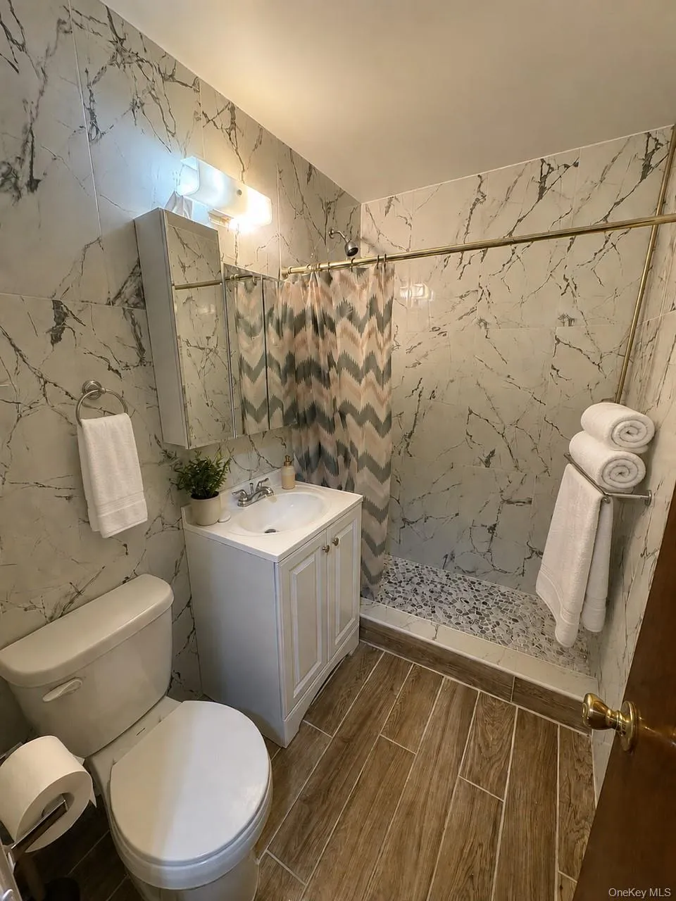 4027 74th Street, New York, NY, 2 Bedrooms Bedrooms, 5 Rooms Rooms,1 BathroomBathrooms,Residential Lease,For Rent,74th,0,1045335 4027 74th Street, New York, NY, 2 Bedrooms Bedrooms, 5 Rooms Rooms,1 BathroomBathrooms,Residential Lease,For Rent,74th,0,1045335