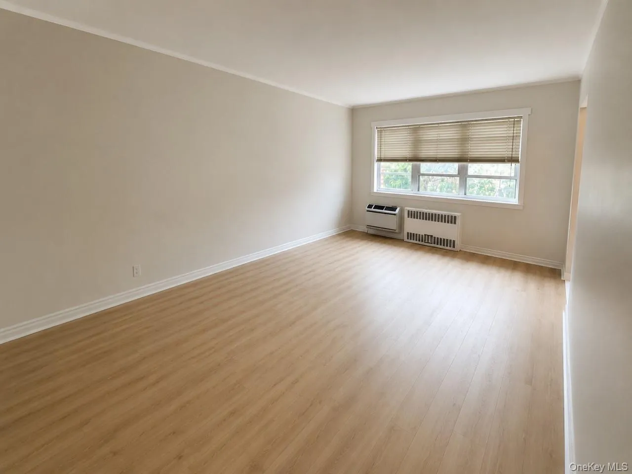 4027 74th Street, New York, NY, 2 Bedrooms Bedrooms, 5 Rooms Rooms,1 BathroomBathrooms,Residential Lease,For Rent,74th,0,1045335 4027 74th Street, New York, NY, 2 Bedrooms Bedrooms, 5 Rooms Rooms,1 BathroomBathrooms,Residential Lease,For Rent,74th,0,1045335