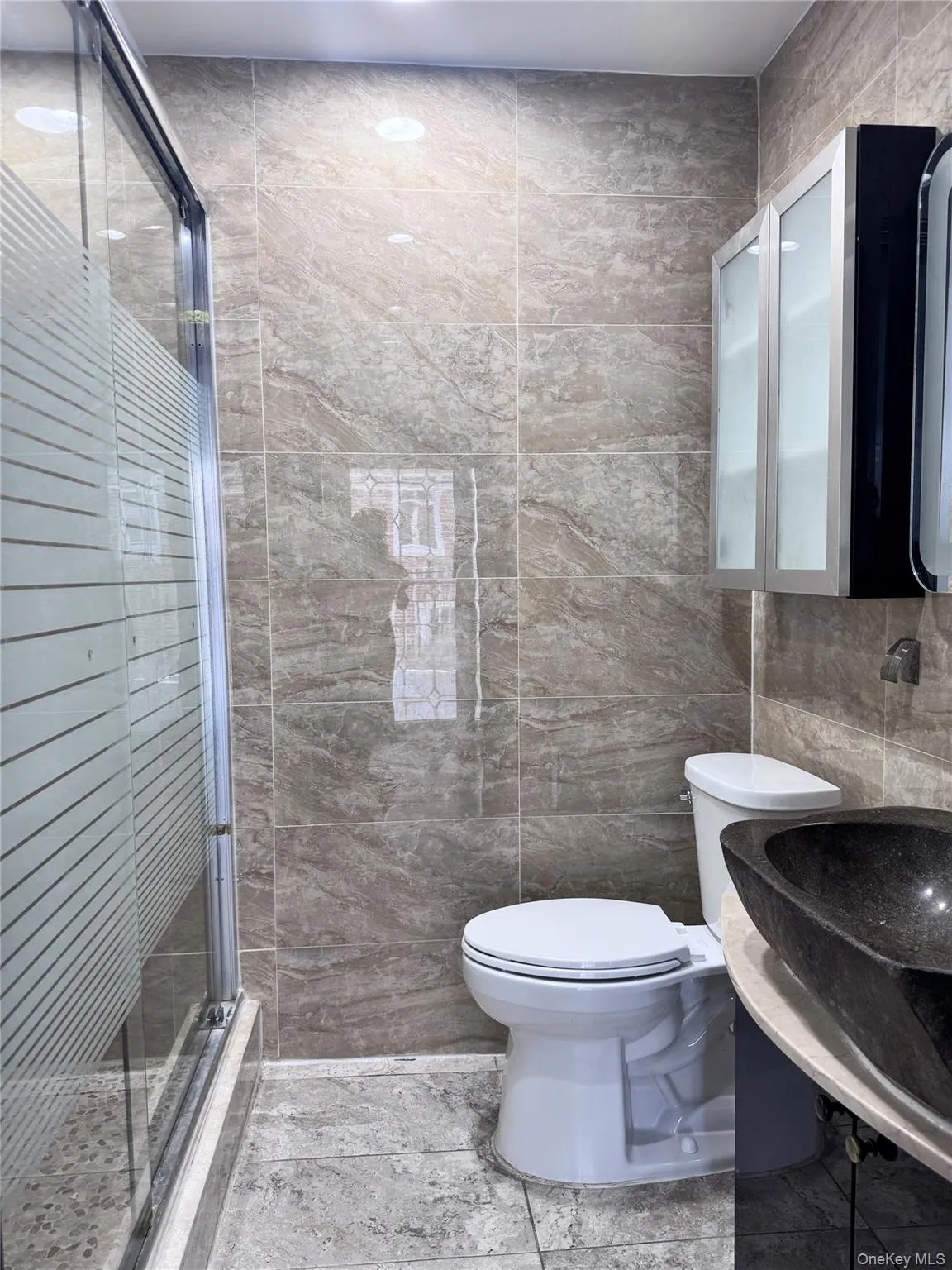 86-18 95th Avenue, New York, NY, 3 Bedrooms Bedrooms, 7 Rooms Rooms,2 BathroomsBathrooms,Residential Lease,For Rent,95th,0,1045336 86-18 95th Avenue, New York, NY, 3 Bedrooms Bedrooms, 7 Rooms Rooms,2 BathroomsBathrooms,Residential Lease,For Rent,95th,0,1045336