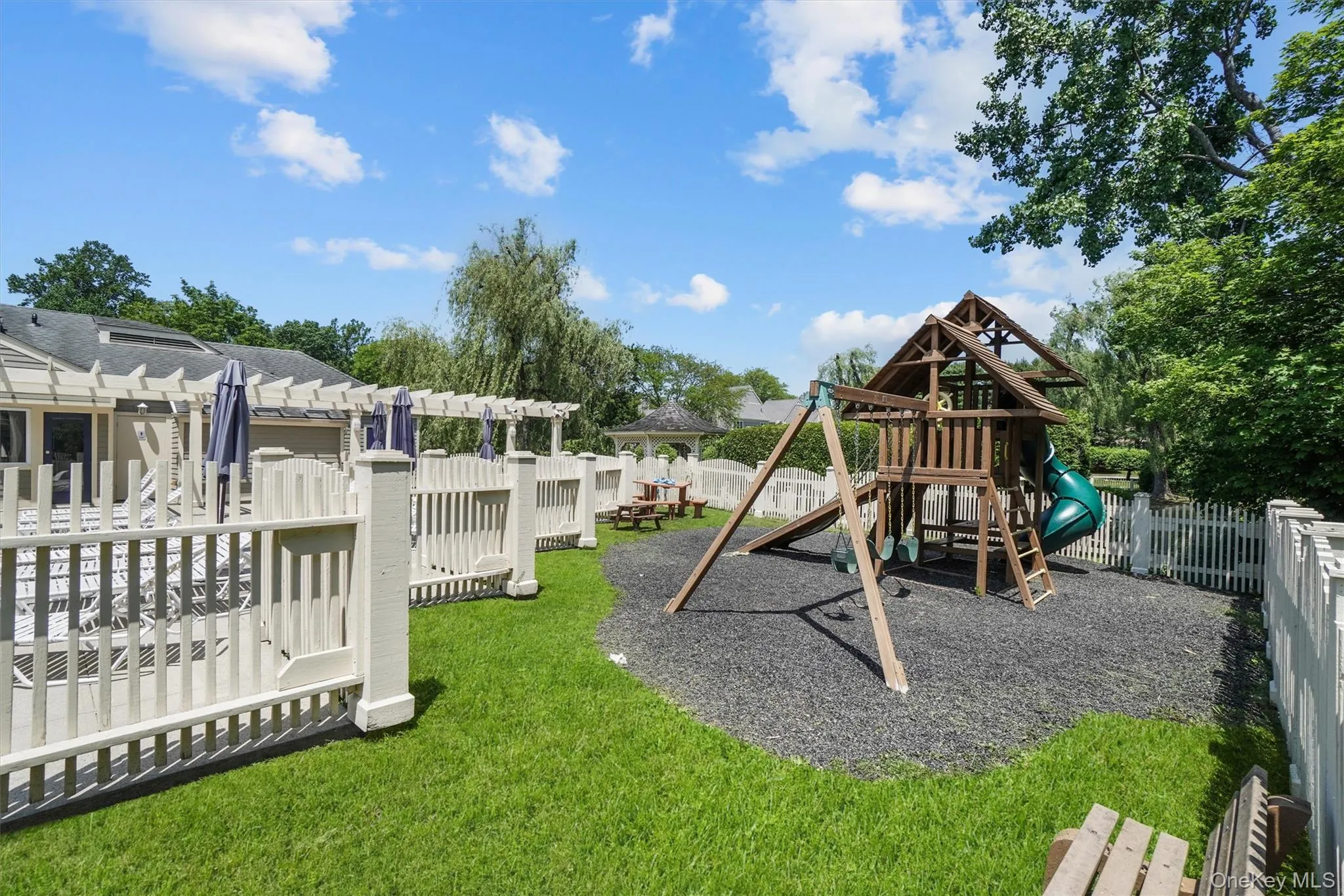 5304 Applewood Circle, Southeast, NY, 2 Bedrooms Bedrooms, 7 Rooms Rooms,1 BathroomBathrooms,Residential,For Rent,Applewood,0,1045338 5304 Applewood Circle, Southeast, NY, 2 Bedrooms Bedrooms, 7 Rooms Rooms,1 BathroomBathrooms,Residential,For Rent,Applewood,0,1045338