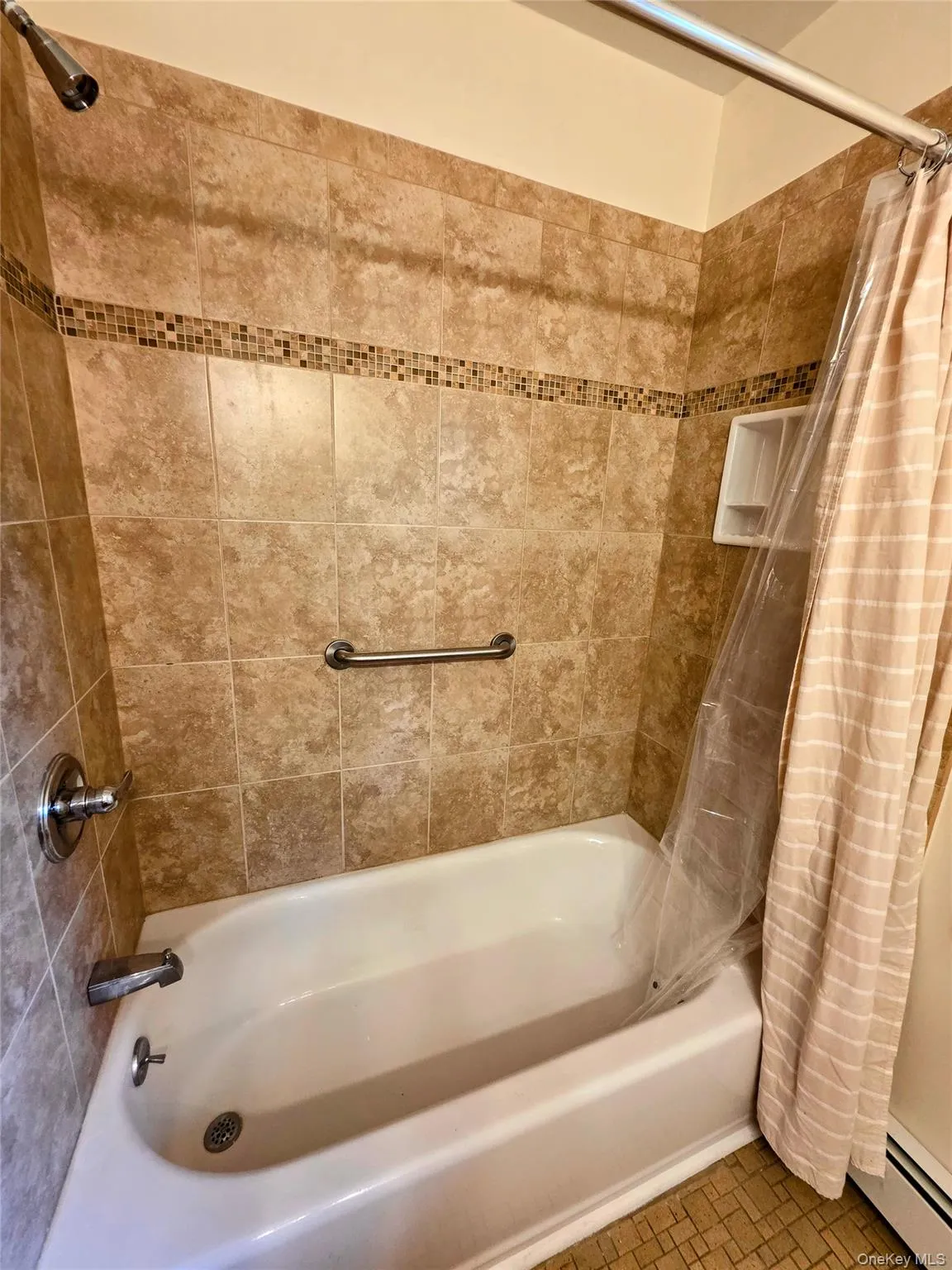 80 Colburn Drive, Poughkeepsie (town), NY, 3 Bedrooms Bedrooms, 8 Rooms Rooms,1 BathroomBathrooms,Residential,For Rent,Colburn,0,1045349 80 Colburn Drive, Poughkeepsie (town), NY, 3 Bedrooms Bedrooms, 8 Rooms Rooms,1 BathroomBathrooms,Residential,For Rent,Colburn,0,1045349