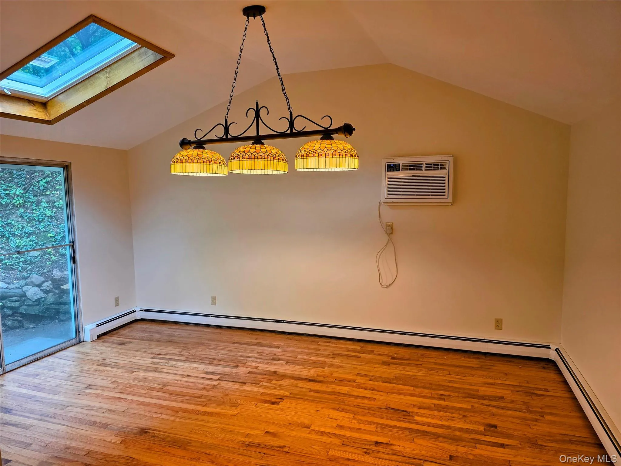 80 Colburn Drive, Poughkeepsie (town), NY, 3 Bedrooms Bedrooms, 8 Rooms Rooms,1 BathroomBathrooms,Residential,For Rent,Colburn,0,1045349 80 Colburn Drive, Poughkeepsie (town), NY, 3 Bedrooms Bedrooms, 8 Rooms Rooms,1 BathroomBathrooms,Residential,For Rent,Colburn,0,1045349