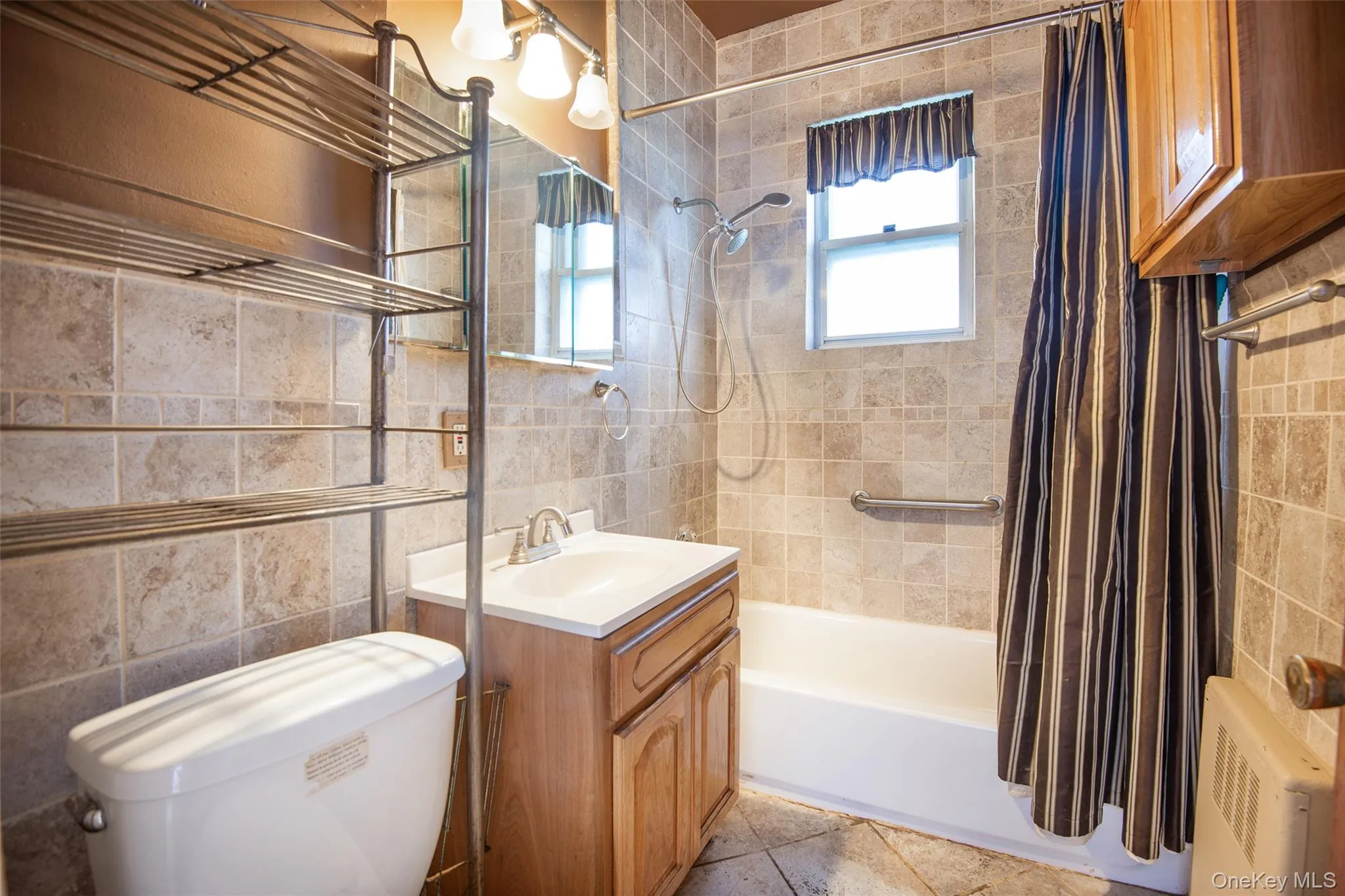 916 Hollywood Avenue, New York, NY, 3 Bedrooms Bedrooms, 5 Rooms Rooms,1 BathroomBathrooms,Residential,For Rent,Hollywood,0,1045353 916 Hollywood Avenue, New York, NY, 3 Bedrooms Bedrooms, 5 Rooms Rooms,1 BathroomBathrooms,Residential,For Rent,Hollywood,0,1045353