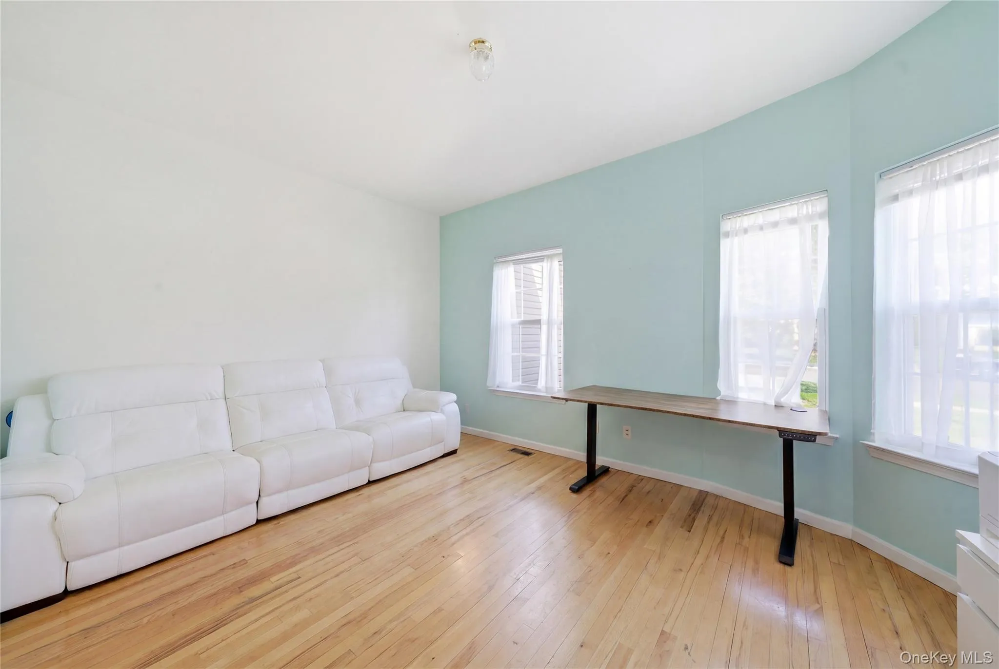 23 Sunflower Ridge Road, Brookhaven, NY, 3 Bedrooms Bedrooms, 10 Rooms Rooms,2 BathroomsBathrooms,Residential,For Rent,Sunflower Ridge,0,1045356 23 Sunflower Ridge Road, Brookhaven, NY, 3 Bedrooms Bedrooms, 10 Rooms Rooms,2 BathroomsBathrooms,Residential,For Rent,Sunflower Ridge,0,1045356