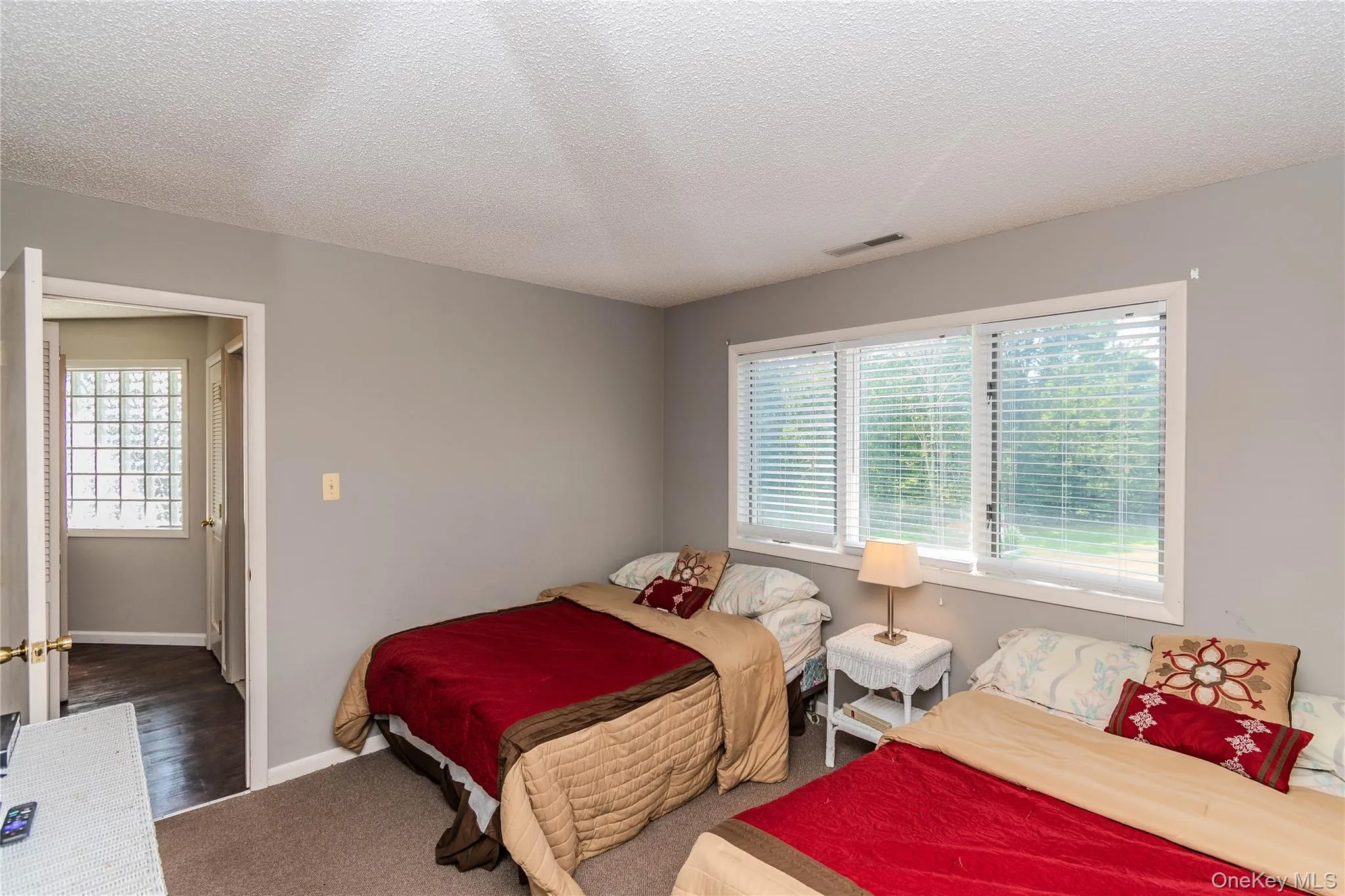 Triple pane window unit with white blinds Triple pane window unit with white blinds