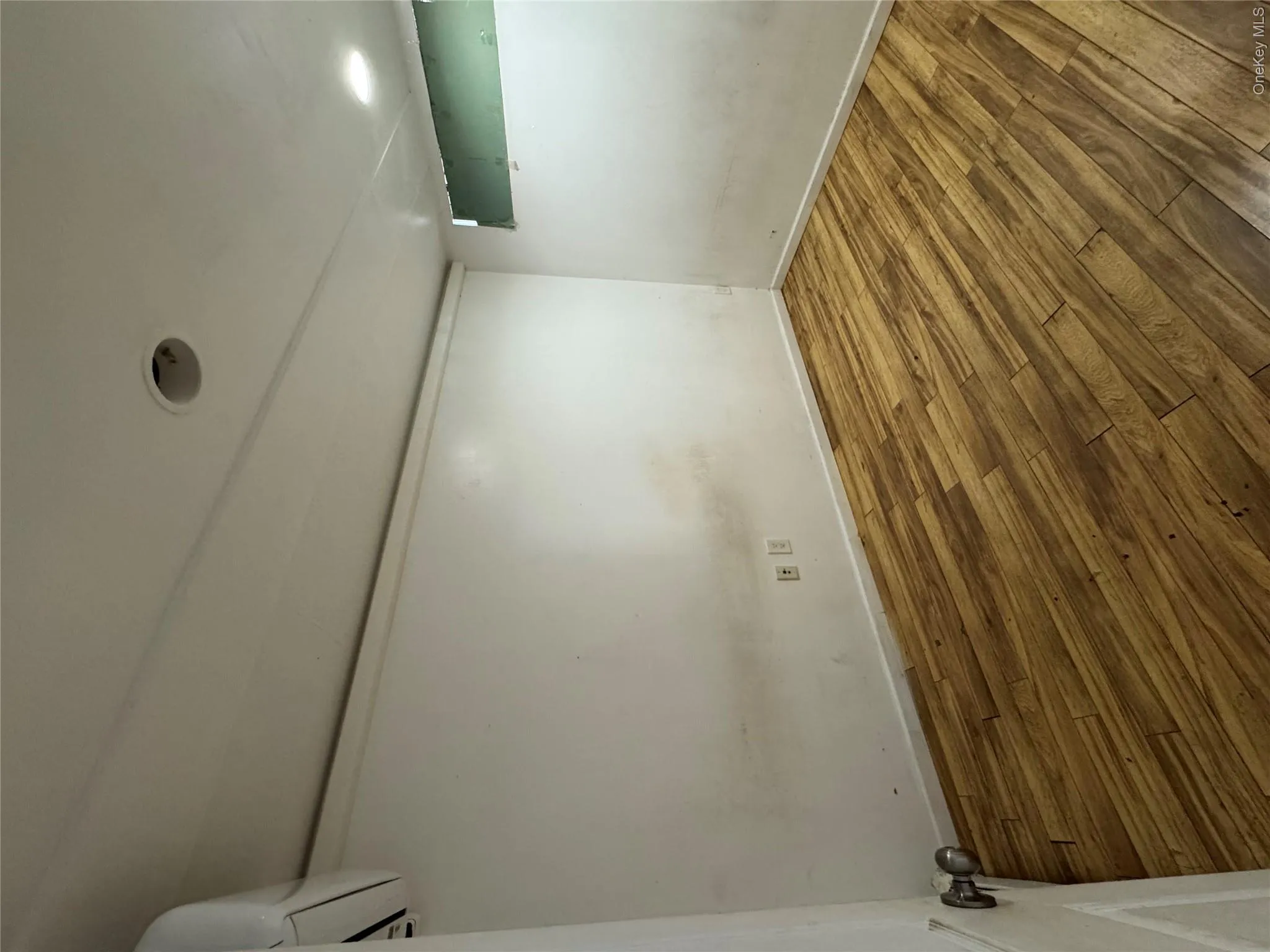 Bonus room #2 (partition walls can be removed). Bonus room #2 (partition walls can be removed).
