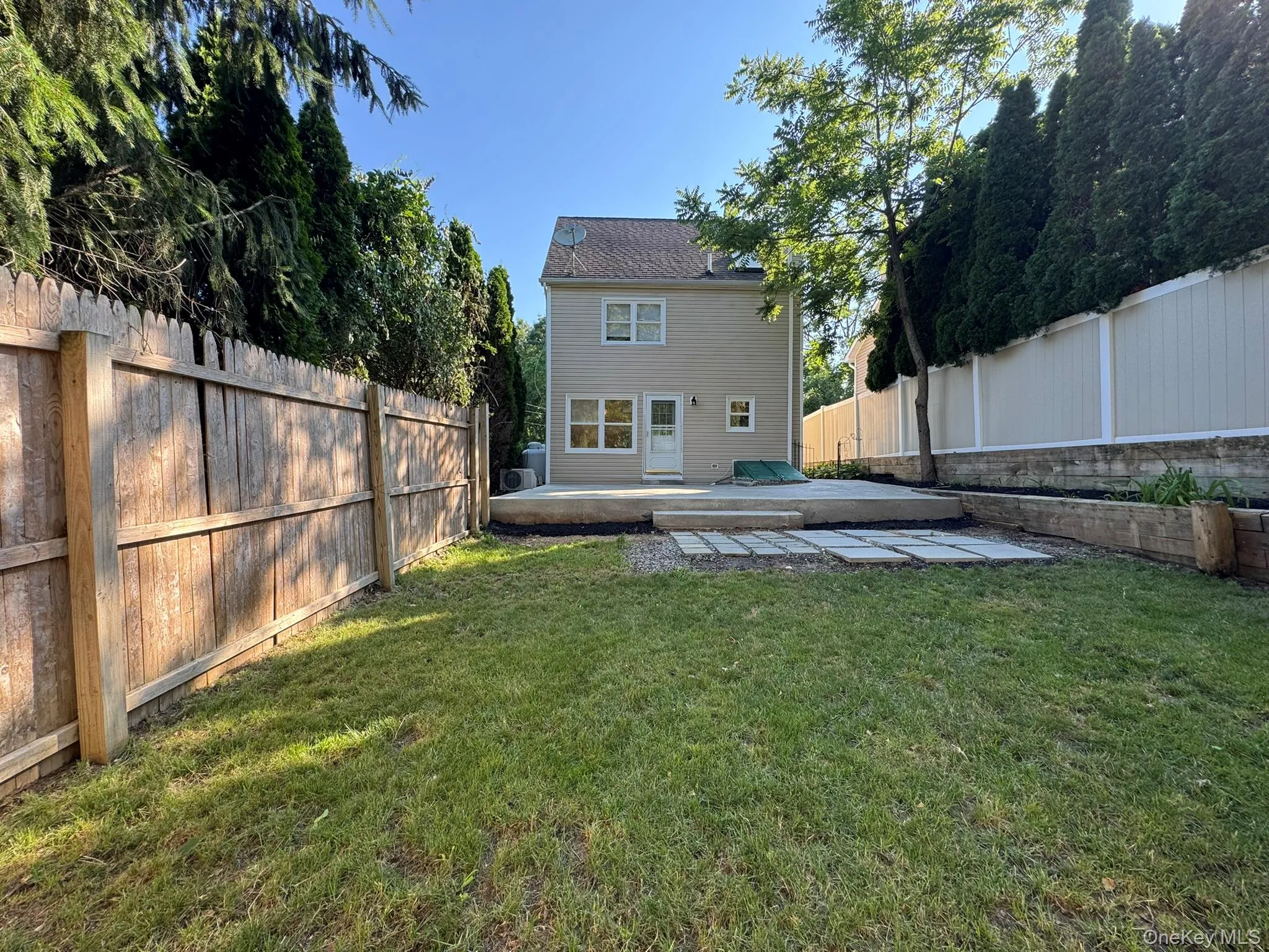 98 Magnolia Drive, Brookhaven, NY, 2 Bedrooms Bedrooms, 5 Rooms Rooms,1 BathroomBathrooms,Residential,For Rent,Magnolia,0,1045371 98 Magnolia Drive, Brookhaven, NY, 2 Bedrooms Bedrooms, 5 Rooms Rooms,1 BathroomBathrooms,Residential,For Rent,Magnolia,0,1045371