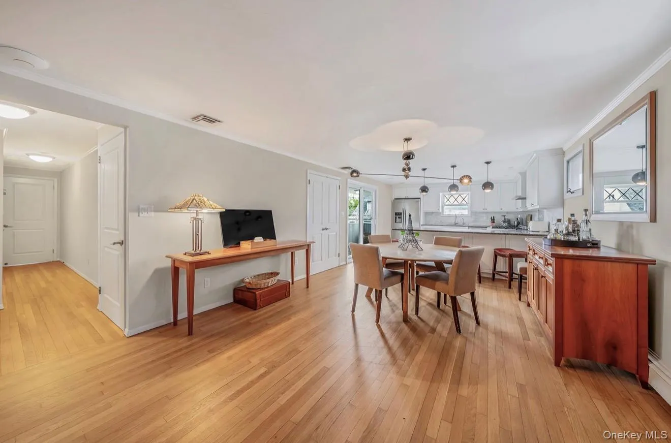 105 Vermont Street, Long Beach, NY, 3 Bedrooms Bedrooms, 5 Rooms Rooms,1 BathroomBathrooms,Residential Lease,For Rent,Vermont,0,1045372 105 Vermont Street, Long Beach, NY, 3 Bedrooms Bedrooms, 5 Rooms Rooms,1 BathroomBathrooms,Residential Lease,For Rent,Vermont,0,1045372