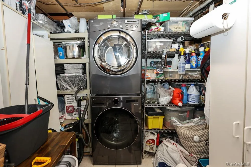 3970 Darby Lane, Hempstead, NY, 3 Bedrooms Bedrooms, 6 Rooms Rooms,2 BathroomsBathrooms,Residential,For Rent,Darby,0,1045375 3970 Darby Lane, Hempstead, NY, 3 Bedrooms Bedrooms, 6 Rooms Rooms,2 BathroomsBathrooms,Residential,For Rent,Darby,0,1045375