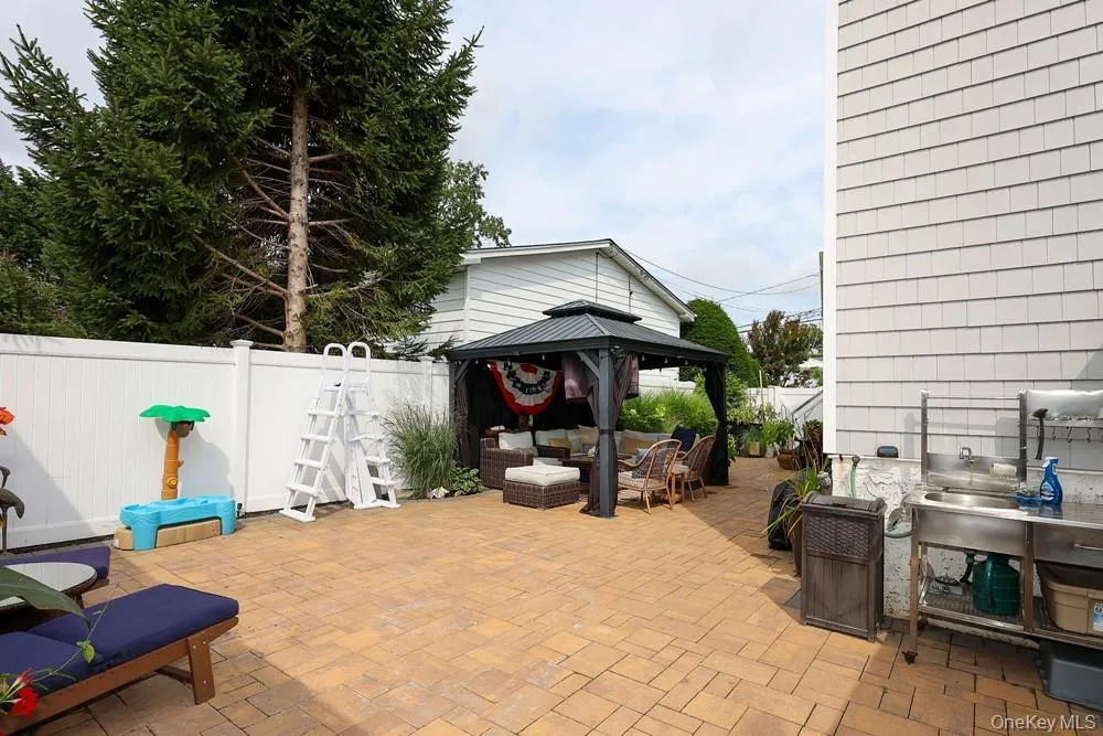 3970 Darby Lane, Hempstead, NY, 3 Bedrooms Bedrooms, 6 Rooms Rooms,2 BathroomsBathrooms,Residential,For Rent,Darby,0,1045375 3970 Darby Lane, Hempstead, NY, 3 Bedrooms Bedrooms, 6 Rooms Rooms,2 BathroomsBathrooms,Residential,For Rent,Darby,0,1045375