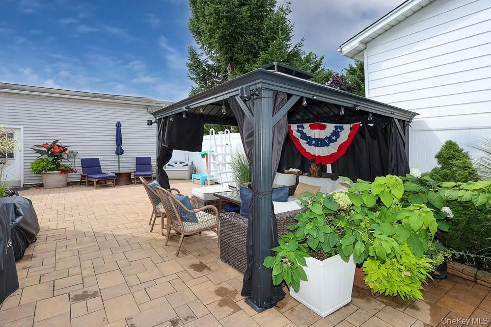 3970 Darby Lane, Hempstead, NY, 3 Bedrooms Bedrooms, 6 Rooms Rooms,2 BathroomsBathrooms,Residential,For Rent,Darby,0,1045375 3970 Darby Lane, Hempstead, NY, 3 Bedrooms Bedrooms, 6 Rooms Rooms,2 BathroomsBathrooms,Residential,For Rent,Darby,0,1045375