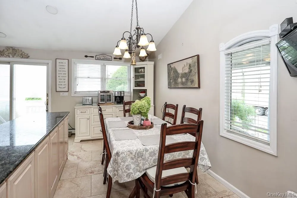 3970 Darby Lane, Hempstead, NY, 3 Bedrooms Bedrooms, 6 Rooms Rooms,2 BathroomsBathrooms,Residential,For Rent,Darby,0,1045375 3970 Darby Lane, Hempstead, NY, 3 Bedrooms Bedrooms, 6 Rooms Rooms,2 BathroomsBathrooms,Residential,For Rent,Darby,0,1045375