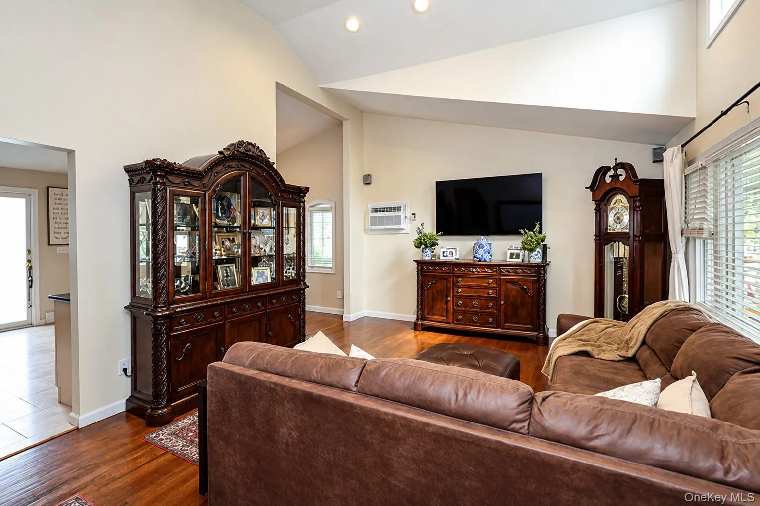 3970 Darby Lane, Hempstead, NY, 3 Bedrooms Bedrooms, 6 Rooms Rooms,2 BathroomsBathrooms,Residential,For Rent,Darby,0,1045375 3970 Darby Lane, Hempstead, NY, 3 Bedrooms Bedrooms, 6 Rooms Rooms,2 BathroomsBathrooms,Residential,For Rent,Darby,0,1045375