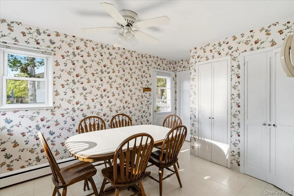 1426 MEADOW Lane, Hempstead, NY, 4 Bedrooms Bedrooms, 7 Rooms Rooms,2 BathroomsBathrooms,Residential,For Rent,MEADOW,0,1045377 1426 MEADOW Lane, Hempstead, NY, 4 Bedrooms Bedrooms, 7 Rooms Rooms,2 BathroomsBathrooms,Residential,For Rent,MEADOW,0,1045377