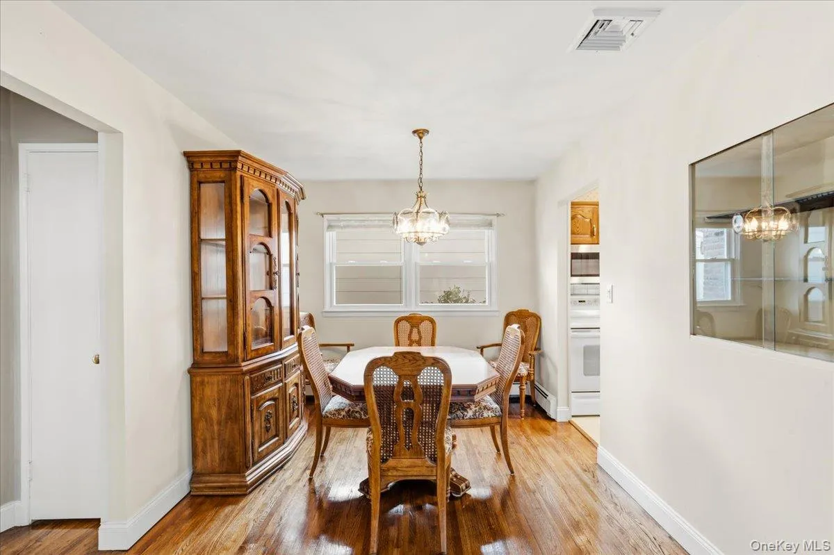 1426 MEADOW Lane, Hempstead, NY, 4 Bedrooms Bedrooms, 7 Rooms Rooms,2 BathroomsBathrooms,Residential,For Rent,MEADOW,0,1045377 1426 MEADOW Lane, Hempstead, NY, 4 Bedrooms Bedrooms, 7 Rooms Rooms,2 BathroomsBathrooms,Residential,For Rent,MEADOW,0,1045377