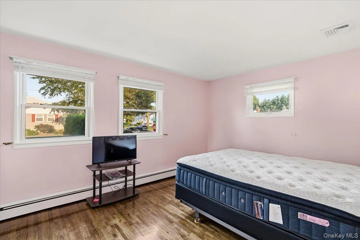 1426 MEADOW Lane, Hempstead, NY, 4 Bedrooms Bedrooms, 7 Rooms Rooms,2 BathroomsBathrooms,Residential,For Rent,MEADOW,0,1045377 1426 MEADOW Lane, Hempstead, NY, 4 Bedrooms Bedrooms, 7 Rooms Rooms,2 BathroomsBathrooms,Residential,For Rent,MEADOW,0,1045377