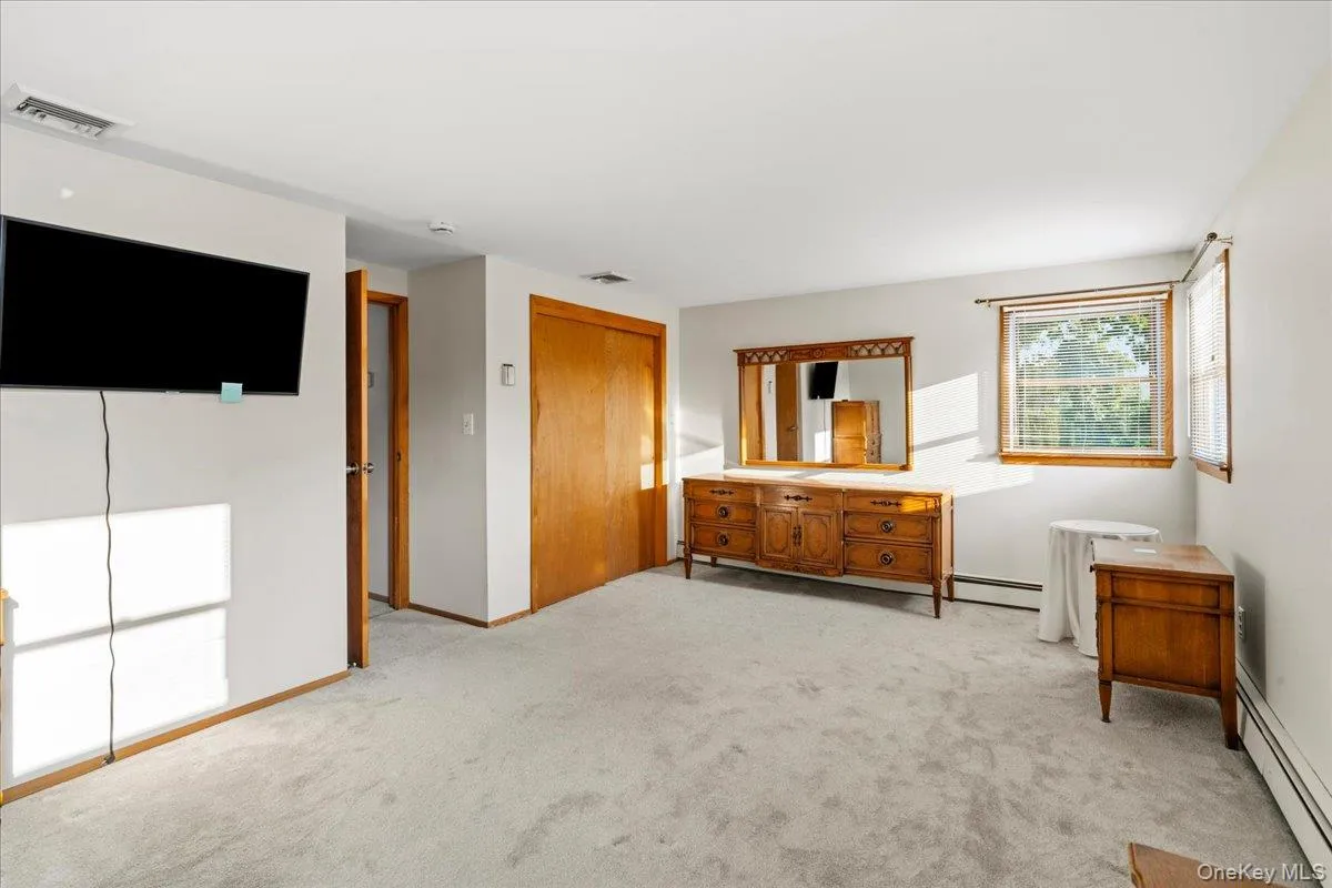 1426 MEADOW Lane, Hempstead, NY, 4 Bedrooms Bedrooms, 7 Rooms Rooms,2 BathroomsBathrooms,Residential,For Rent,MEADOW,0,1045377 1426 MEADOW Lane, Hempstead, NY, 4 Bedrooms Bedrooms, 7 Rooms Rooms,2 BathroomsBathrooms,Residential,For Rent,MEADOW,0,1045377