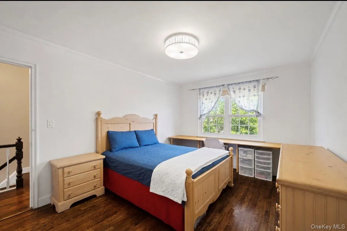 75-31 Furmanville Avenue, New York, NY, 3 Bedrooms Bedrooms, 12 Rooms Rooms,2 BathroomsBathrooms,Residential,For Rent,Furmanville,0,1045378 75-31 Furmanville Avenue, New York, NY, 3 Bedrooms Bedrooms, 12 Rooms Rooms,2 BathroomsBathrooms,Residential,For Rent,Furmanville,0,1045378