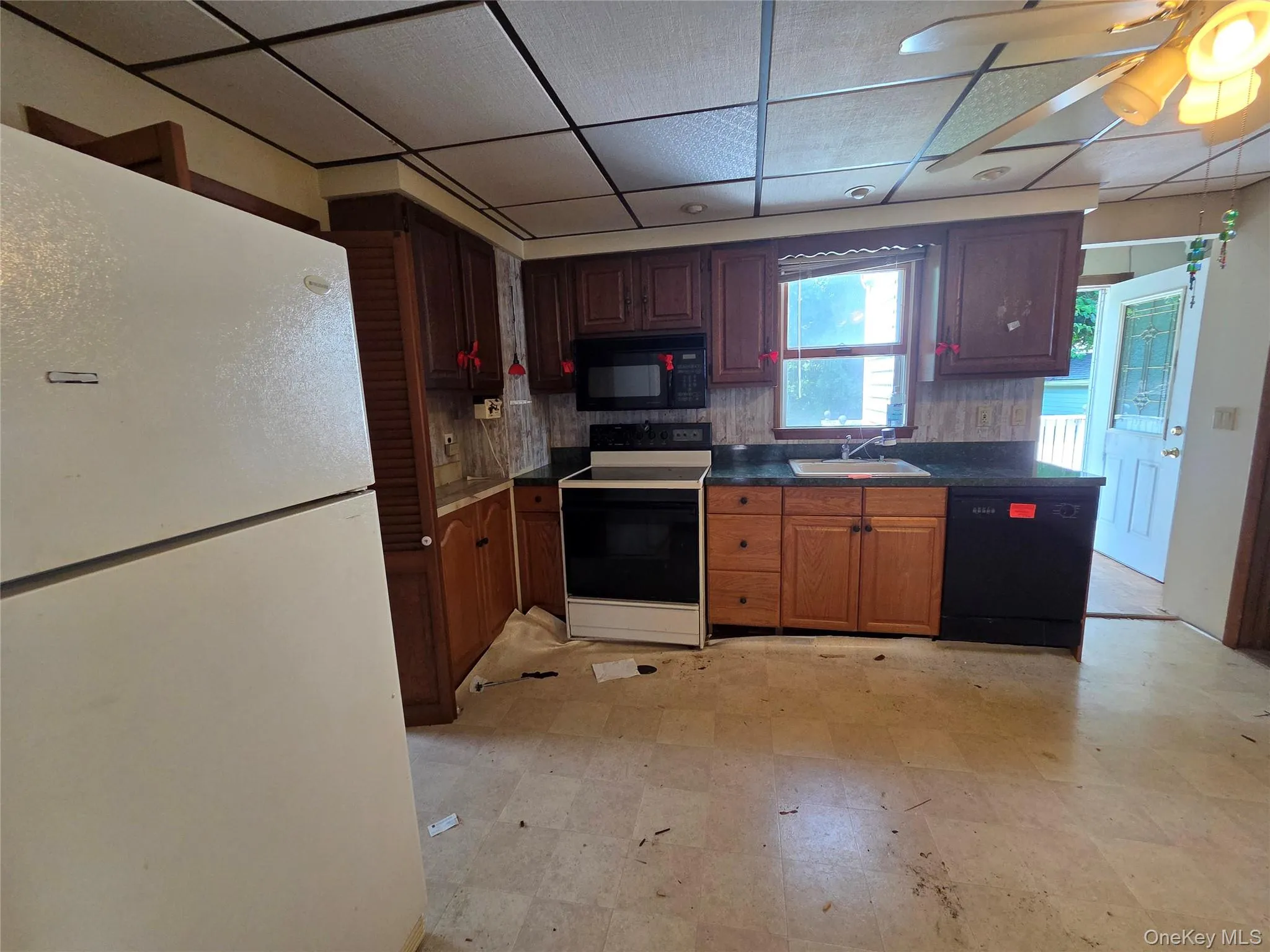 533 8th Street, Babylon, NY, 2 Bedrooms Bedrooms, 5 Rooms Rooms,1 BathroomBathrooms,Residential,For Rent,8th,0,1045385 533 8th Street, Babylon, NY, 2 Bedrooms Bedrooms, 5 Rooms Rooms,1 BathroomBathrooms,Residential,For Rent,8th,0,1045385