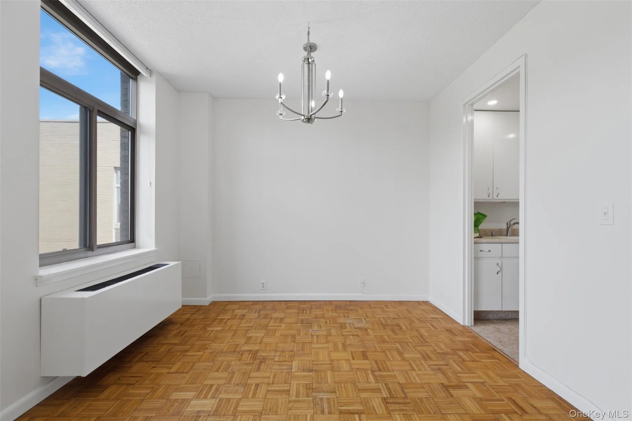 35 Chatsworth Avenue, Mamaroneck, NY, 2 Bedrooms Bedrooms, 5 Rooms Rooms,2 BathroomsBathrooms,Residential Lease,For Rent,Chatsworth,0,1045387 35 Chatsworth Avenue, Mamaroneck, NY, 2 Bedrooms Bedrooms, 5 Rooms Rooms,2 BathroomsBathrooms,Residential Lease,For Rent,Chatsworth,0,1045387
