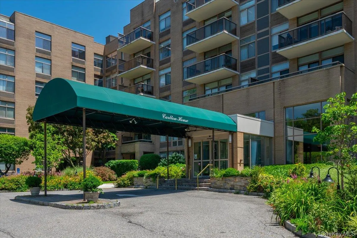 35 Chatsworth Avenue, Mamaroneck, NY, 2 Bedrooms Bedrooms, 5 Rooms Rooms,2 BathroomsBathrooms,Residential Lease,For Rent,Chatsworth,0,1045387 35 Chatsworth Avenue, Mamaroneck, NY, 2 Bedrooms Bedrooms, 5 Rooms Rooms,2 BathroomsBathrooms,Residential Lease,For Rent,Chatsworth,0,1045387