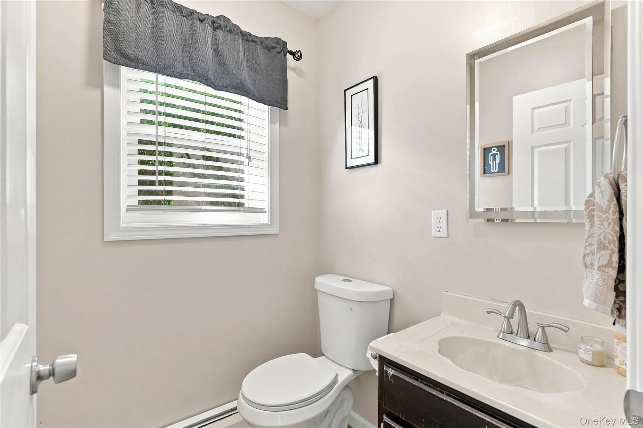 18 English Way, Pleasant Valley, NY, 4 Bedrooms Bedrooms, 14 Rooms Rooms,2 BathroomsBathrooms,Residential,For Rent,English,0,1045390 18 English Way, Pleasant Valley, NY, 4 Bedrooms Bedrooms, 14 Rooms Rooms,2 BathroomsBathrooms,Residential,For Rent,English,0,1045390