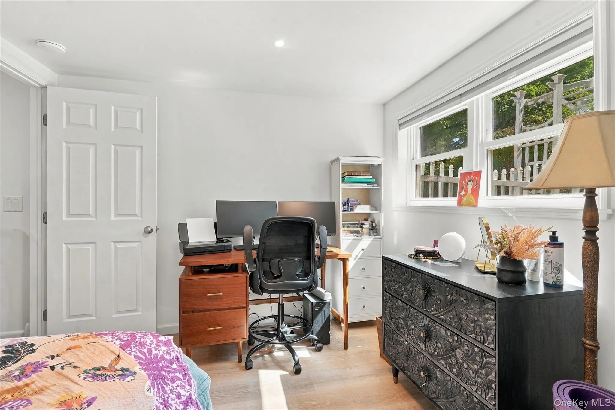Accessory Apartment Office/Den/Bonus Room Accessory Apartment Office/Den/Bonus Room