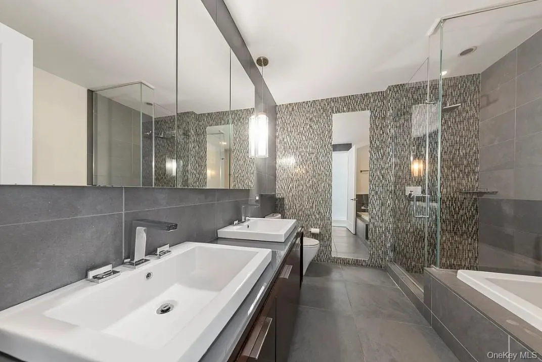 22 6th Street, New York, NY, 3 Bedrooms Bedrooms, 6 Rooms Rooms,3 BathroomsBathrooms,Residential Lease,For Rent,6th,0,1045393 22 6th Street, New York, NY, 3 Bedrooms Bedrooms, 6 Rooms Rooms,3 BathroomsBathrooms,Residential Lease,For Rent,6th,0,1045393