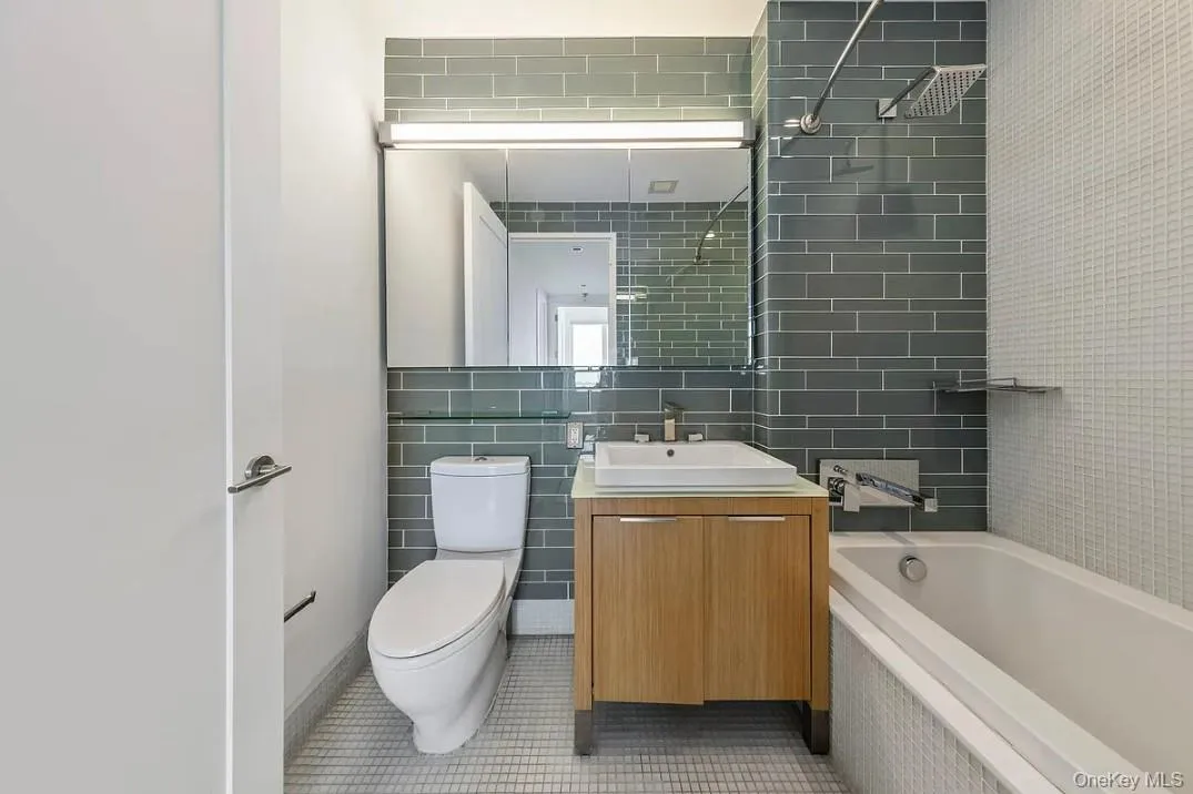 22 6th Street, New York, NY, 3 Bedrooms Bedrooms, 6 Rooms Rooms,3 BathroomsBathrooms,Residential Lease,For Rent,6th,0,1045393 22 6th Street, New York, NY, 3 Bedrooms Bedrooms, 6 Rooms Rooms,3 BathroomsBathrooms,Residential Lease,For Rent,6th,0,1045393