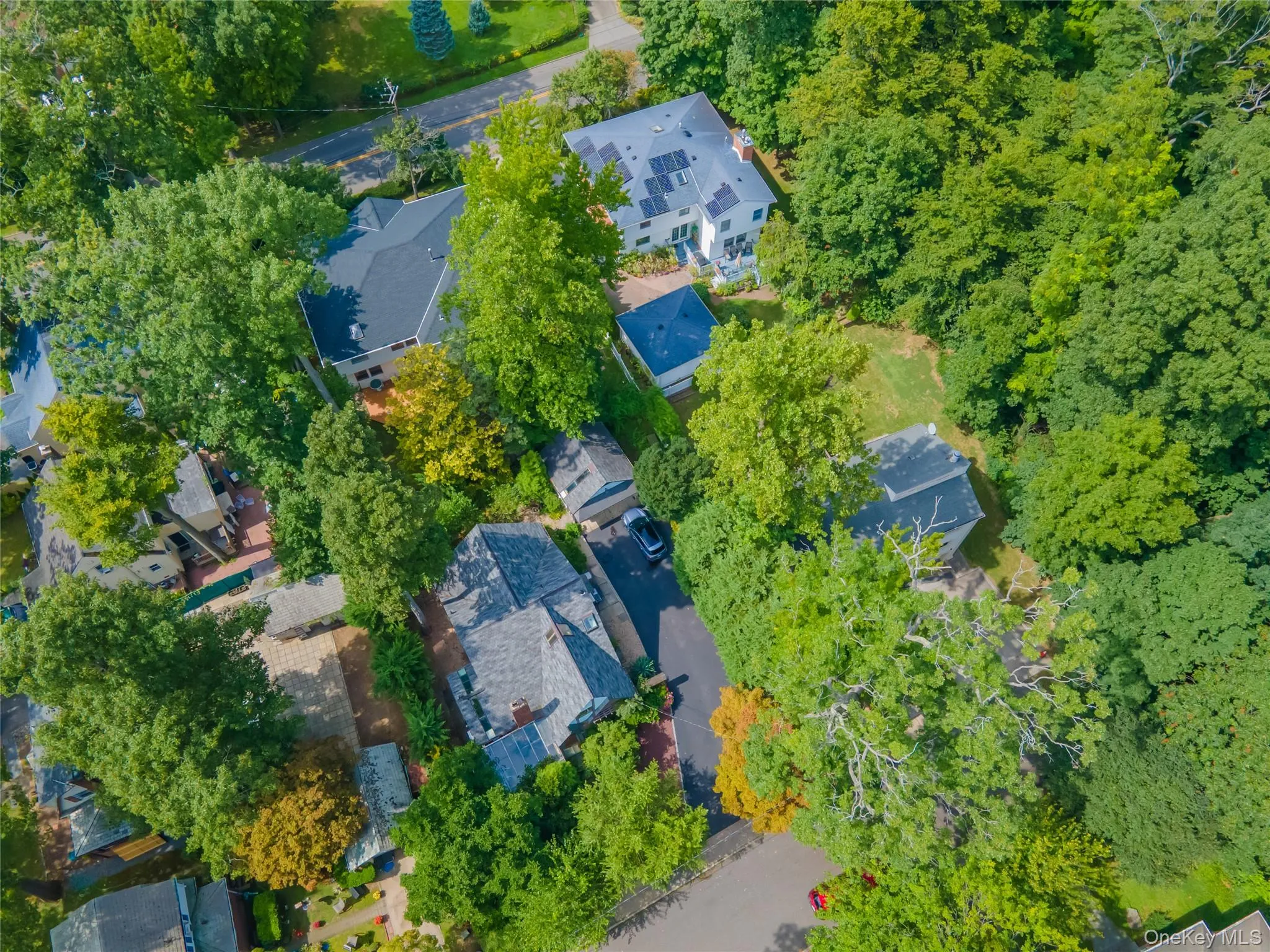 3 Crestwood Place, North Hempstead, NY, 3 Bedrooms Bedrooms, 8 Rooms Rooms,2 BathroomsBathrooms,Residential,For Rent,Crestwood,0,1045396 3 Crestwood Place, North Hempstead, NY, 3 Bedrooms Bedrooms, 8 Rooms Rooms,2 BathroomsBathrooms,Residential,For Rent,Crestwood,0,1045396