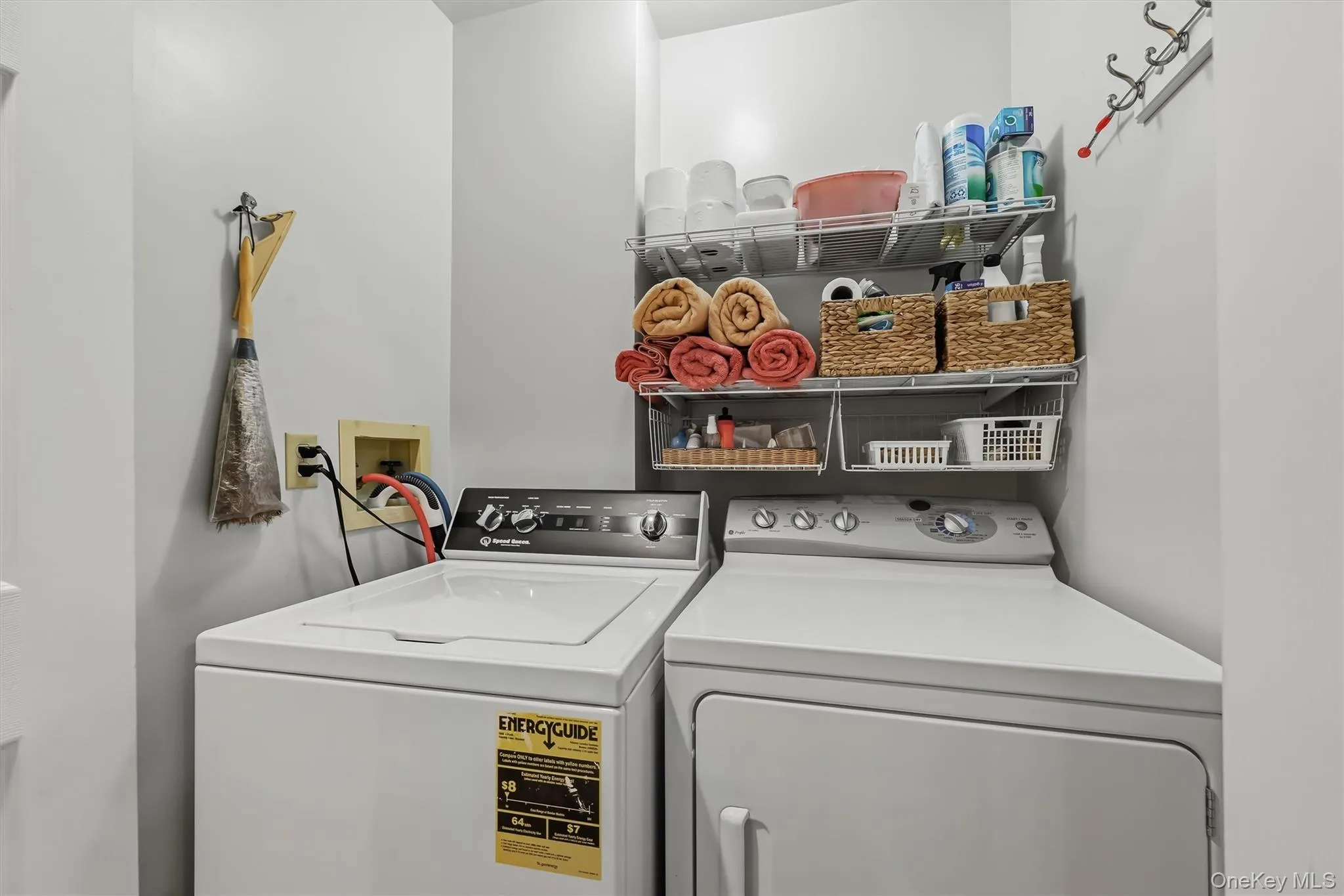 276 Temple Hill Road, New Windsor, NY, 2 Bedrooms Bedrooms, 6 Rooms Rooms,1 BathroomBathrooms,Residential,For Rent,Temple Hill,0,1045400 276 Temple Hill Road, New Windsor, NY, 2 Bedrooms Bedrooms, 6 Rooms Rooms,1 BathroomBathrooms,Residential,For Rent,Temple Hill,0,1045400