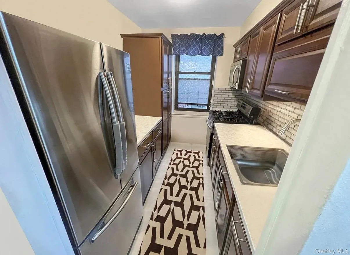 32-22 92nd Street, New York, NY, 1 Bedroom Bedrooms, 4 Rooms Rooms,1 BathroomBathrooms,Residential,For Rent,92nd,0,1045402 32-22 92nd Street, New York, NY, 1 Bedroom Bedrooms, 4 Rooms Rooms,1 BathroomBathrooms,Residential,For Rent,92nd,0,1045402