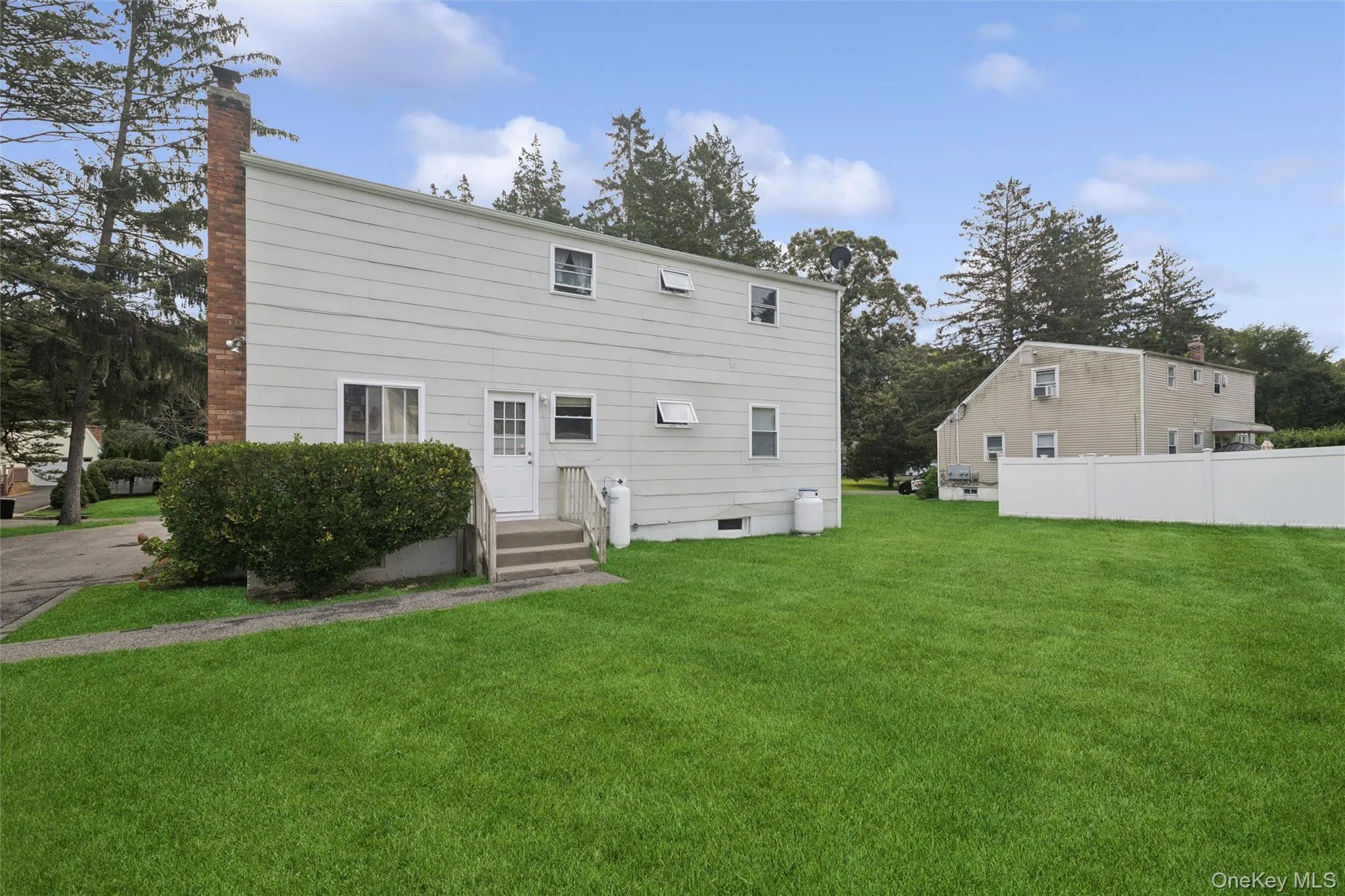 544 Park Avenue, Brookhaven, NY, 4 Bedrooms Bedrooms, 9 Rooms Rooms,2 BathroomsBathrooms,Residential,For Rent,Park,0,1045406 544 Park Avenue, Brookhaven, NY, 4 Bedrooms Bedrooms, 9 Rooms Rooms,2 BathroomsBathrooms,Residential,For Rent,Park,0,1045406