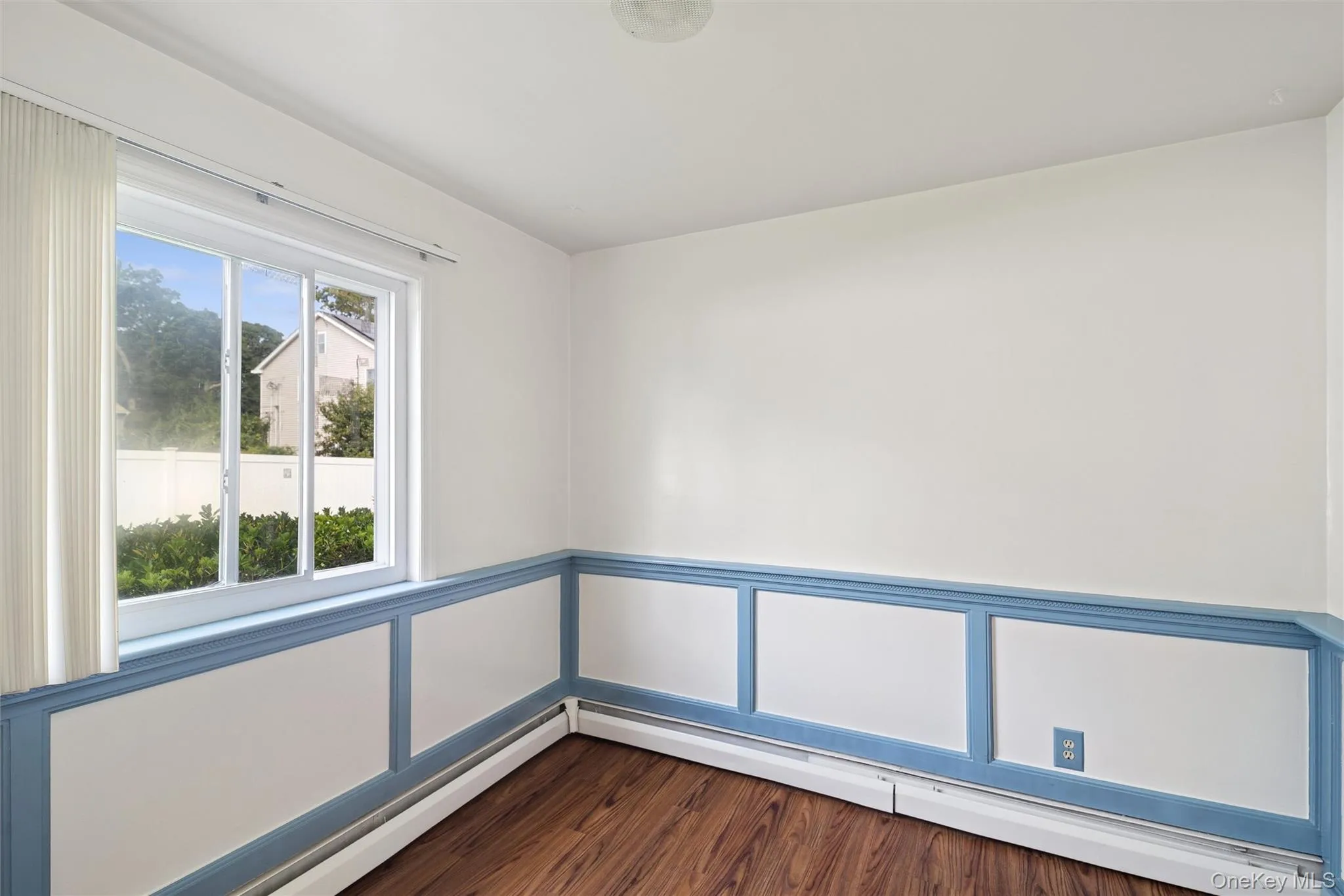 544 Park Avenue, Brookhaven, NY, 4 Bedrooms Bedrooms, 9 Rooms Rooms,2 BathroomsBathrooms,Residential,For Rent,Park,0,1045406 544 Park Avenue, Brookhaven, NY, 4 Bedrooms Bedrooms, 9 Rooms Rooms,2 BathroomsBathrooms,Residential,For Rent,Park,0,1045406