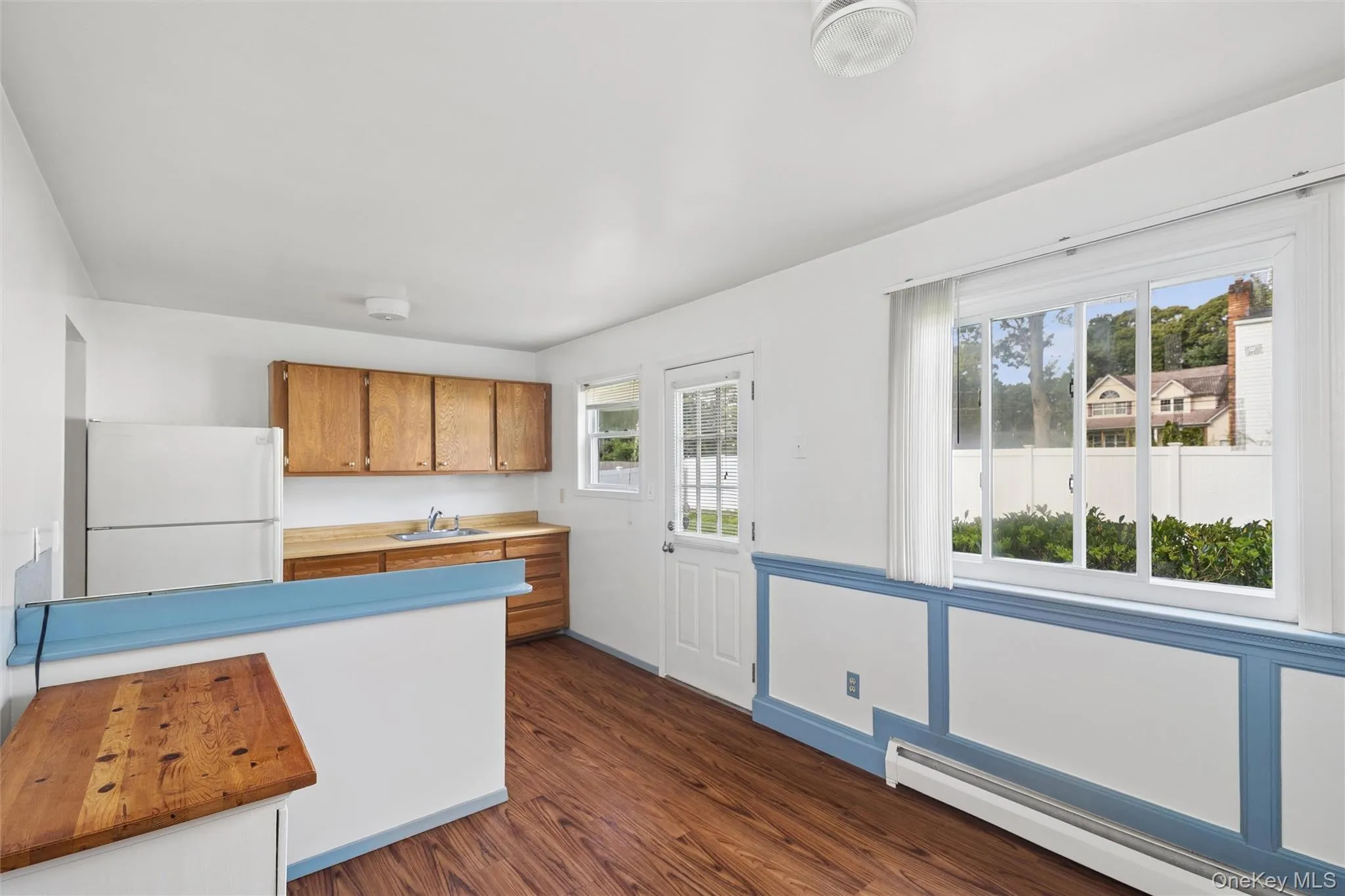 544 Park Avenue, Brookhaven, NY, 4 Bedrooms Bedrooms, 9 Rooms Rooms,2 BathroomsBathrooms,Residential,For Rent,Park,0,1045406 544 Park Avenue, Brookhaven, NY, 4 Bedrooms Bedrooms, 9 Rooms Rooms,2 BathroomsBathrooms,Residential,For Rent,Park,0,1045406