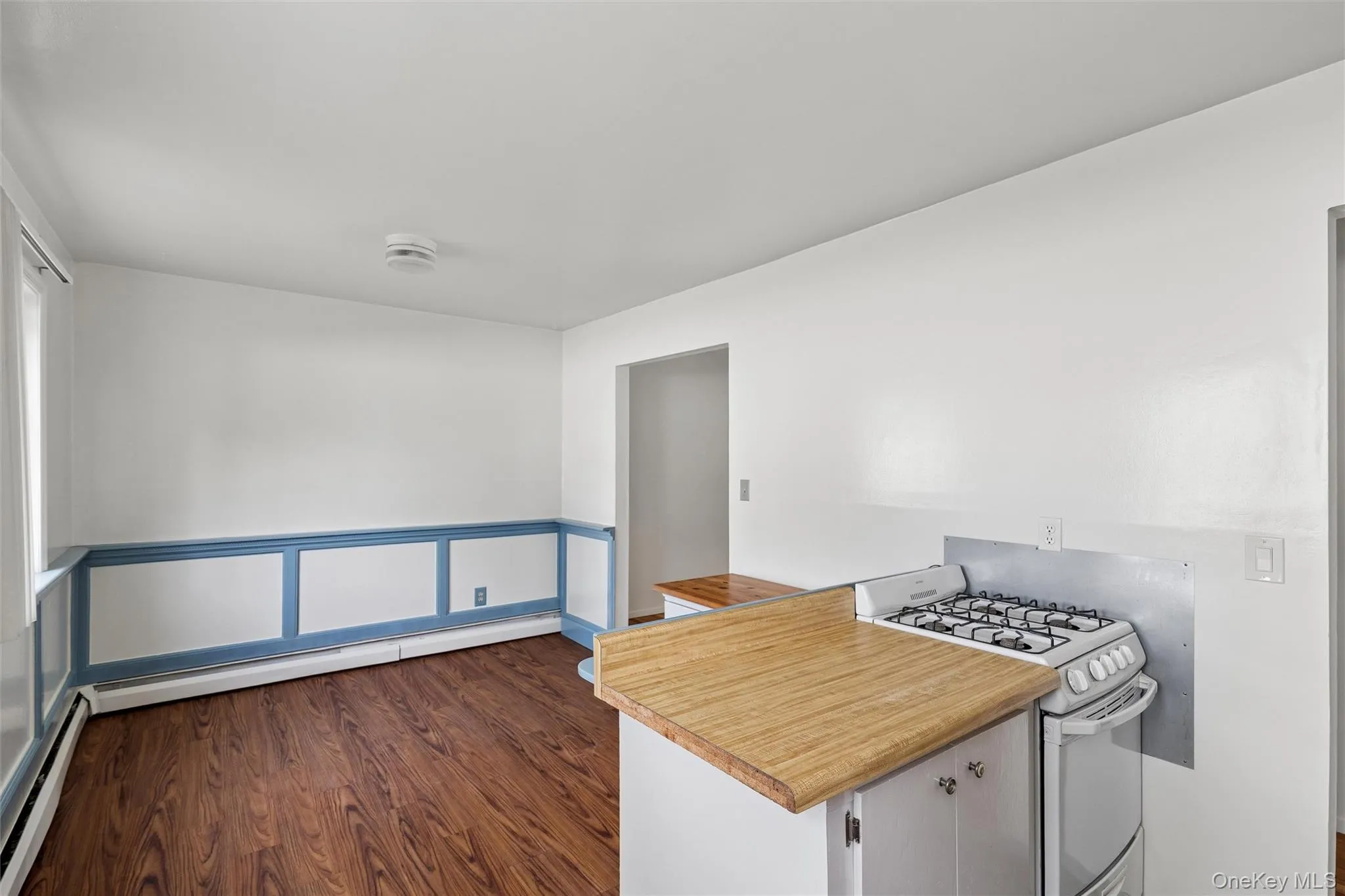 544 Park Avenue, Brookhaven, NY, 4 Bedrooms Bedrooms, 9 Rooms Rooms,2 BathroomsBathrooms,Residential,For Rent,Park,0,1045406 544 Park Avenue, Brookhaven, NY, 4 Bedrooms Bedrooms, 9 Rooms Rooms,2 BathroomsBathrooms,Residential,For Rent,Park,0,1045406