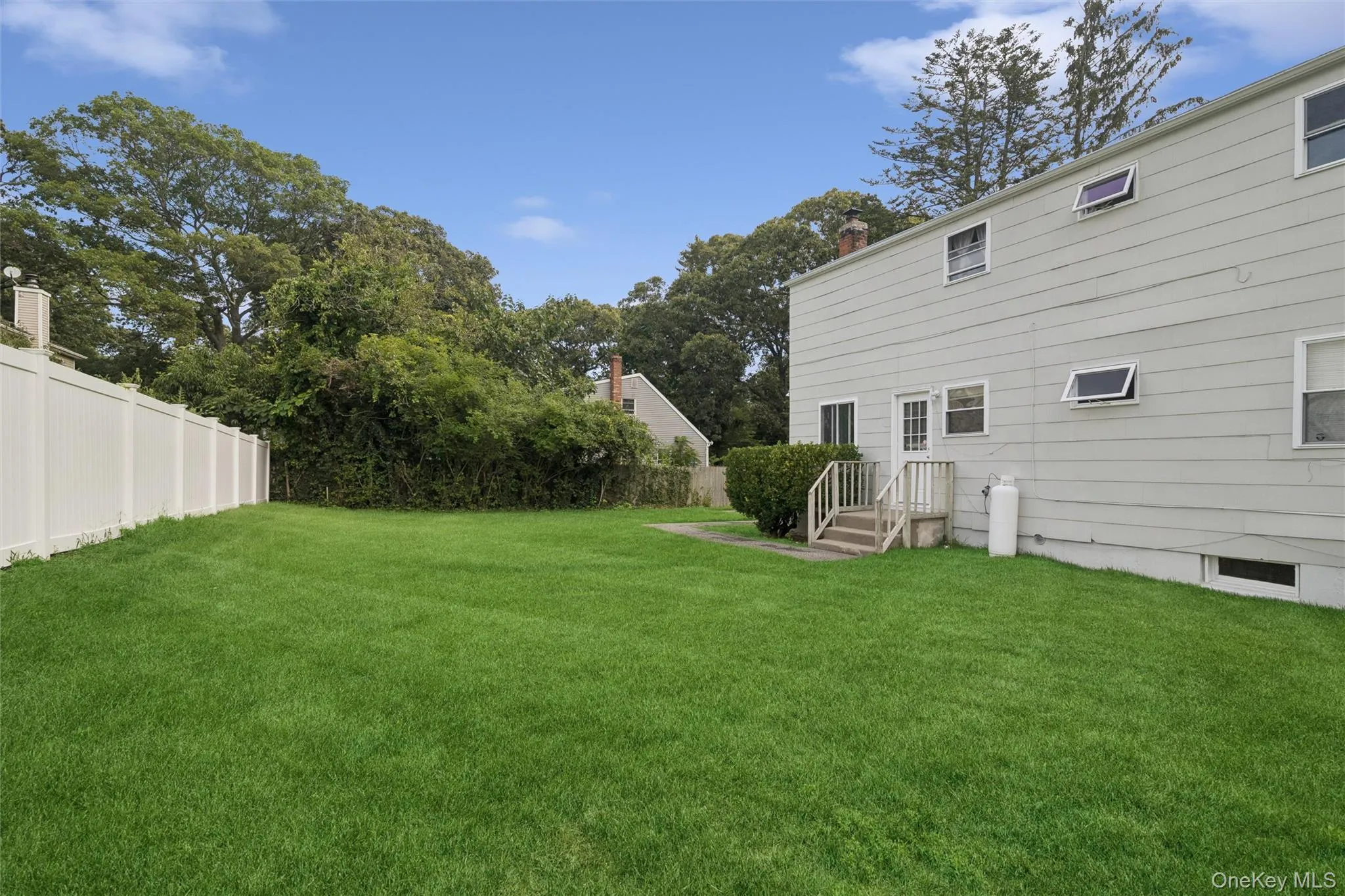 544 Park Avenue, Brookhaven, NY, 4 Bedrooms Bedrooms, 9 Rooms Rooms,2 BathroomsBathrooms,Residential,For Rent,Park,0,1045406 544 Park Avenue, Brookhaven, NY, 4 Bedrooms Bedrooms, 9 Rooms Rooms,2 BathroomsBathrooms,Residential,For Rent,Park,0,1045406