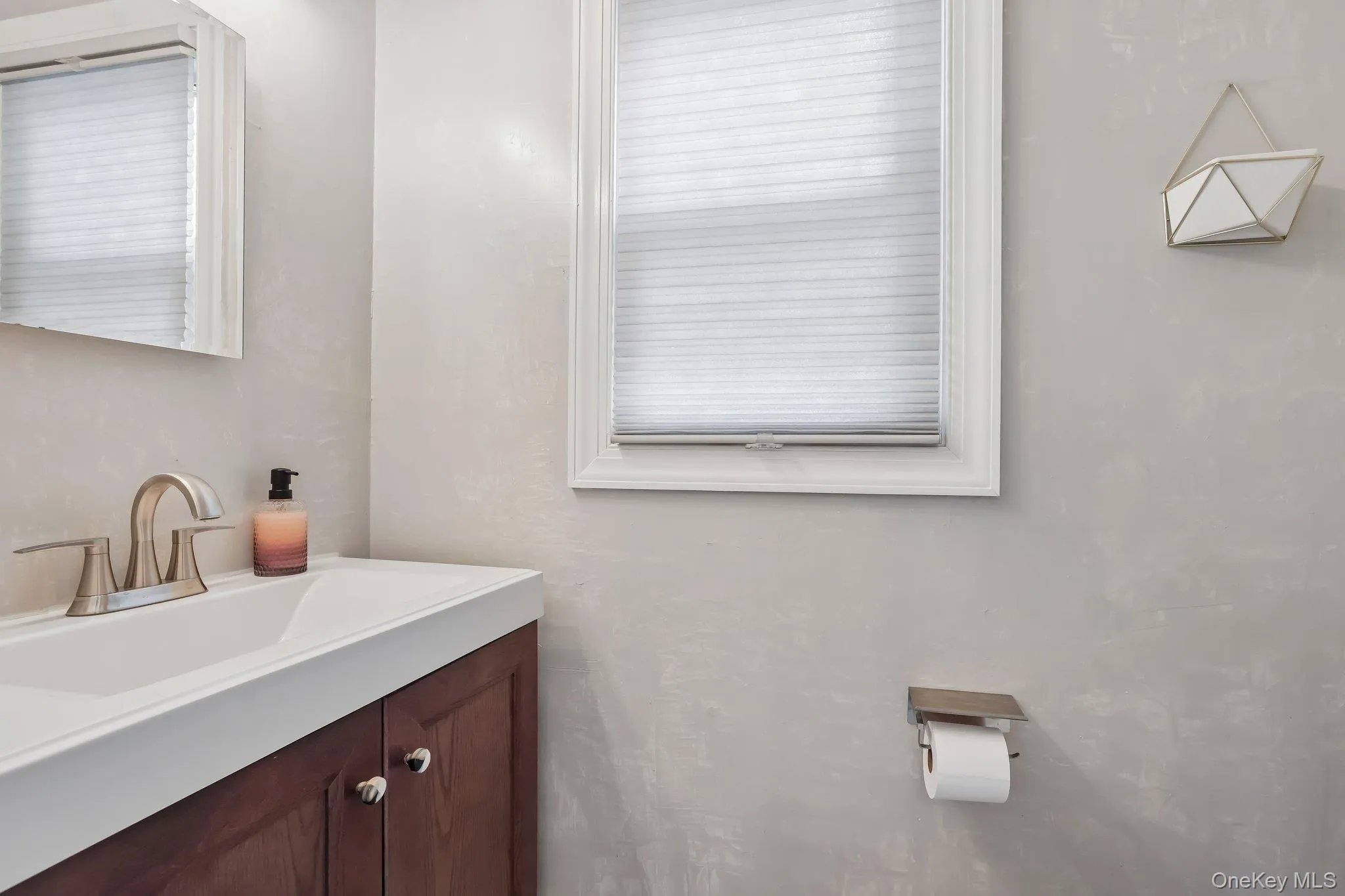 7 Center Street, Ramapo, NY, 2 Bedrooms Bedrooms, 5 Rooms Rooms,1 BathroomBathrooms,Residential,For Rent,Center,0,1045409 7 Center Street, Ramapo, NY, 2 Bedrooms Bedrooms, 5 Rooms Rooms,1 BathroomBathrooms,Residential,For Rent,Center,0,1045409
