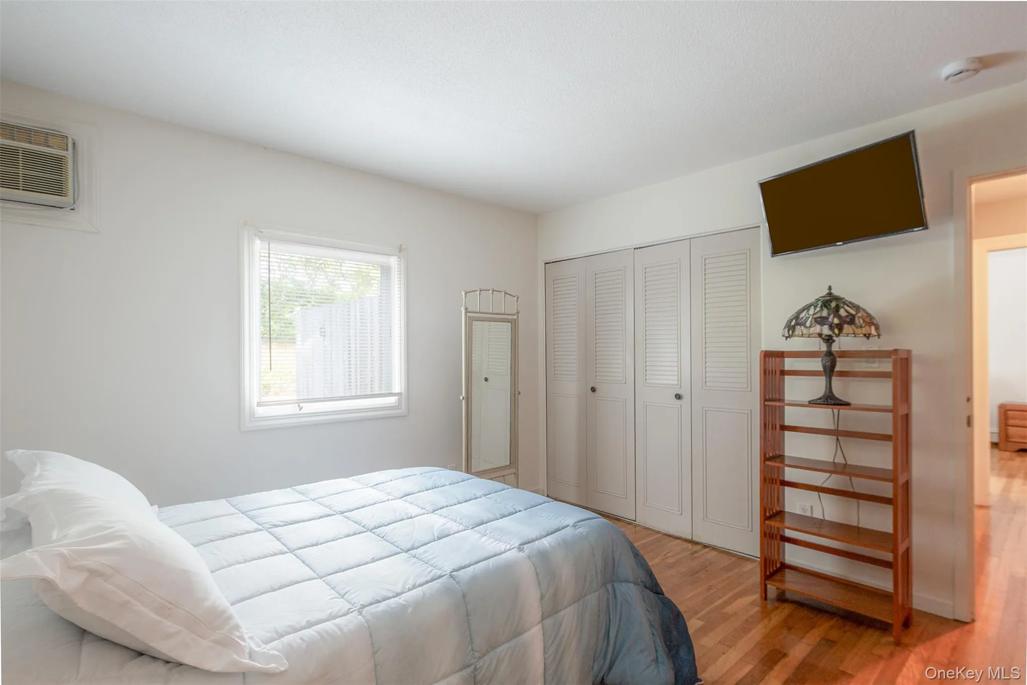 17 Columbine, Southampton, NY, 4 Bedrooms Bedrooms, 12 Rooms Rooms,2 BathroomsBathrooms,Residential,For Rent,Columbine,0,1045410 17 Columbine, Southampton, NY, 4 Bedrooms Bedrooms, 12 Rooms Rooms,2 BathroomsBathrooms,Residential,For Rent,Columbine,0,1045410