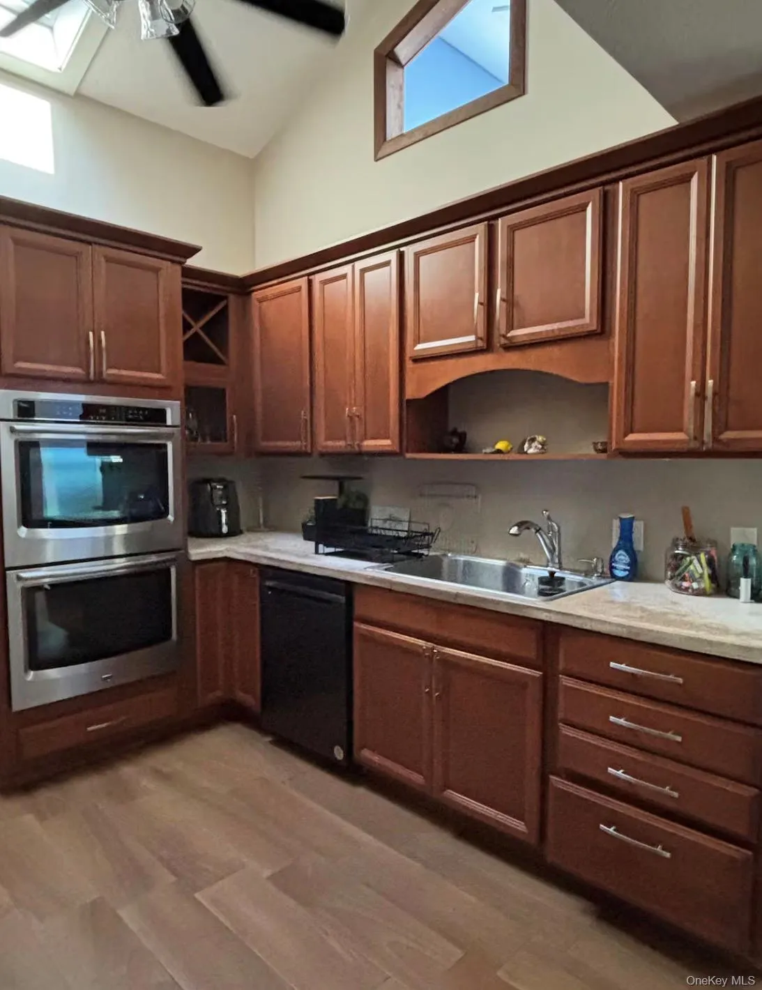 17 Columbine, Southampton, NY, 4 Bedrooms Bedrooms, 12 Rooms Rooms,2 BathroomsBathrooms,Residential,For Rent,Columbine,0,1045410 17 Columbine, Southampton, NY, 4 Bedrooms Bedrooms, 12 Rooms Rooms,2 BathroomsBathrooms,Residential,For Rent,Columbine,0,1045410