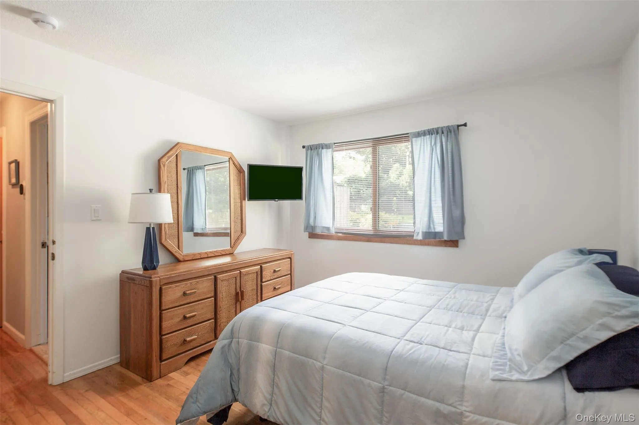 17 Columbine, Southampton, NY, 4 Bedrooms Bedrooms, 12 Rooms Rooms,2 BathroomsBathrooms,Residential,For Rent,Columbine,0,1045410 17 Columbine, Southampton, NY, 4 Bedrooms Bedrooms, 12 Rooms Rooms,2 BathroomsBathrooms,Residential,For Rent,Columbine,0,1045410