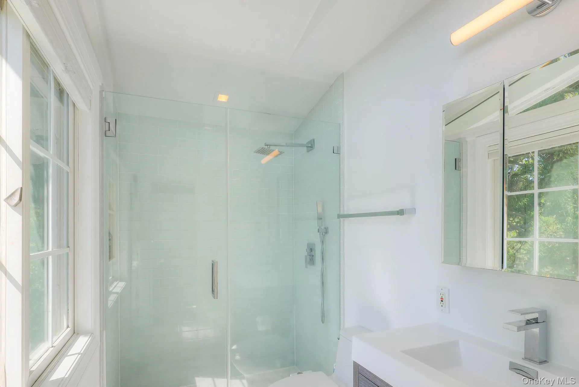 18 Cliff Road, East Hampton, NY, 3 Bedrooms Bedrooms, 9 Rooms Rooms,2 BathroomsBathrooms,Residential,For Rent,Cliff,0,1045420 18 Cliff Road, East Hampton, NY, 3 Bedrooms Bedrooms, 9 Rooms Rooms,2 BathroomsBathrooms,Residential,For Rent,Cliff,0,1045420